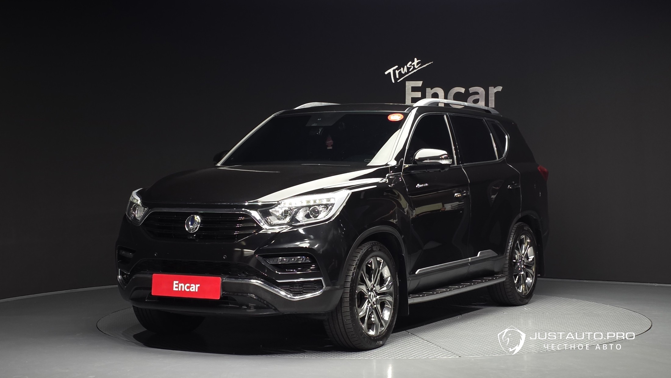 Автомобиль KG_Mobility_Ssangyong Rexton