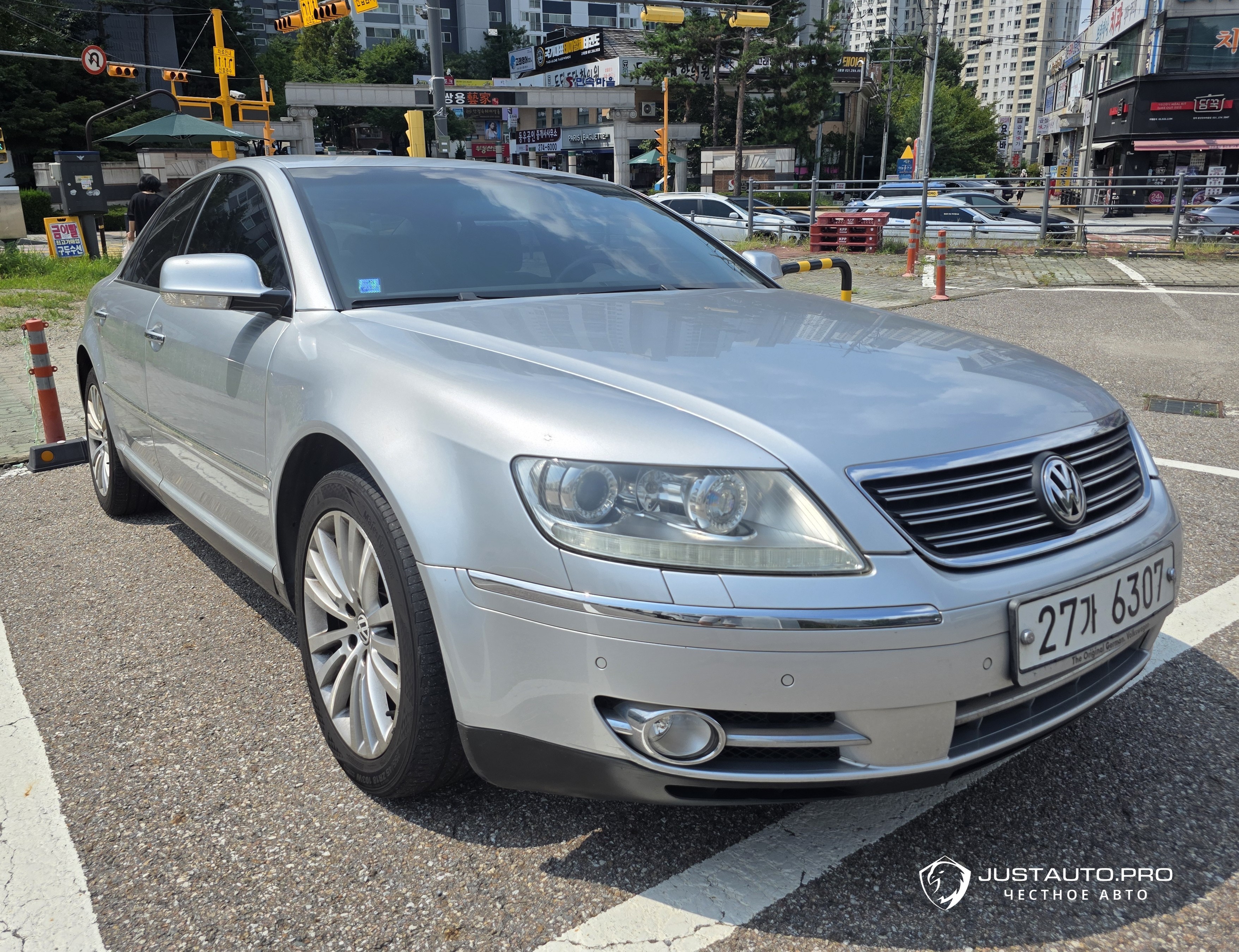 Автомобиль Volkswagen Phaeton