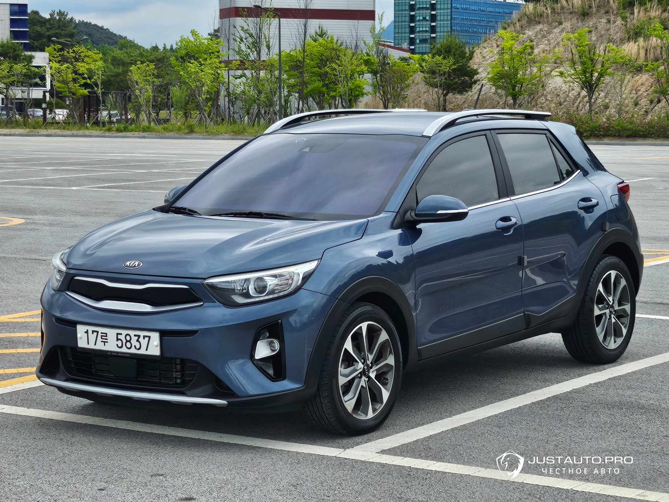Автомобиль Kia Stonic