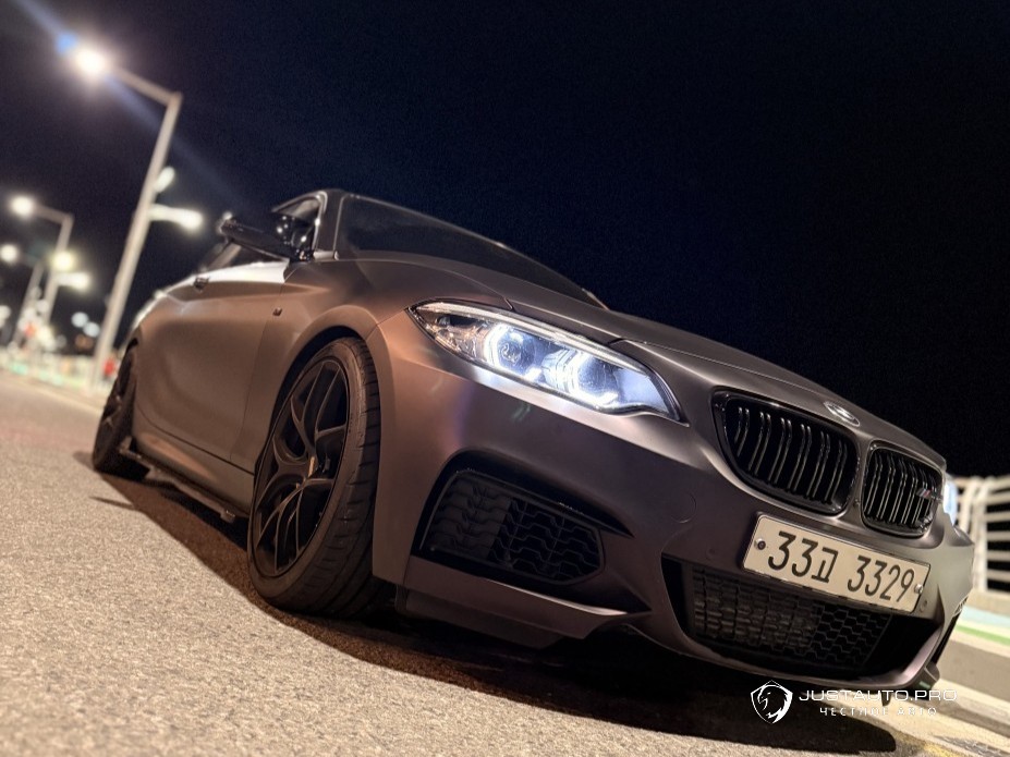 Автомобиль BMW 2-Series