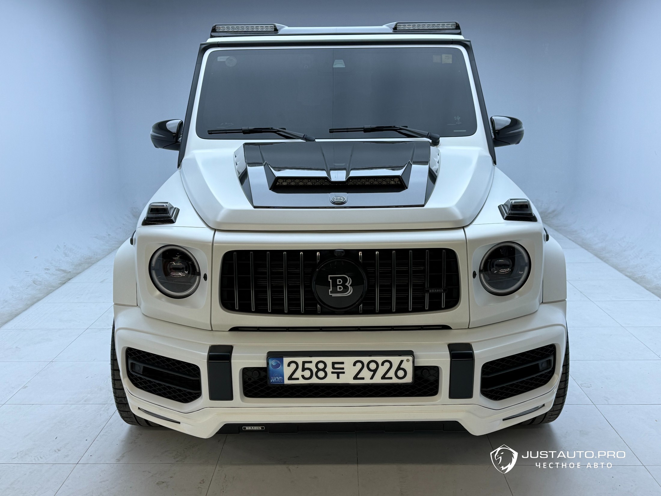 Автомобиль Mercedes-Benz G-Class