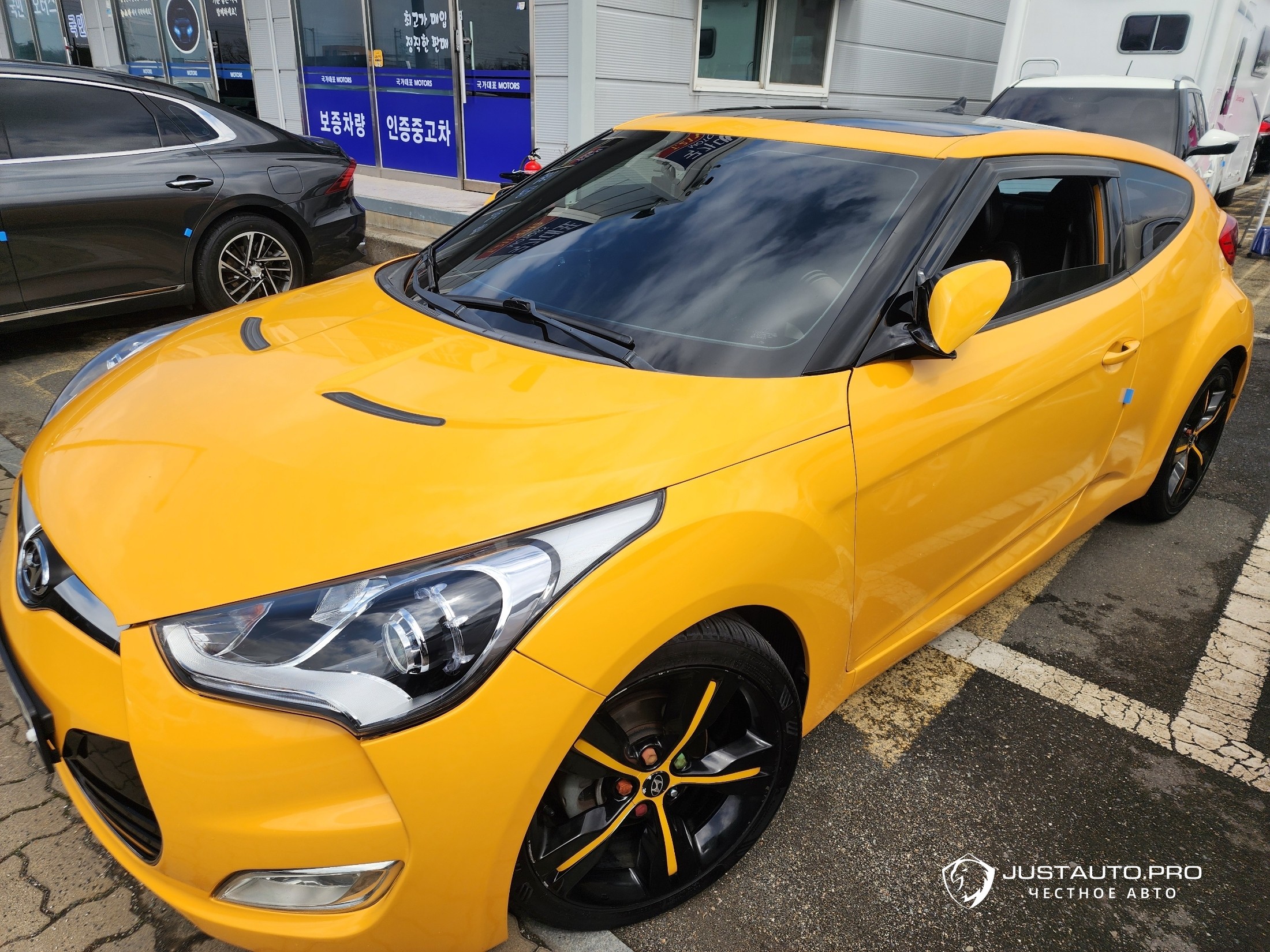 Автомобиль Hyundai Veloster
