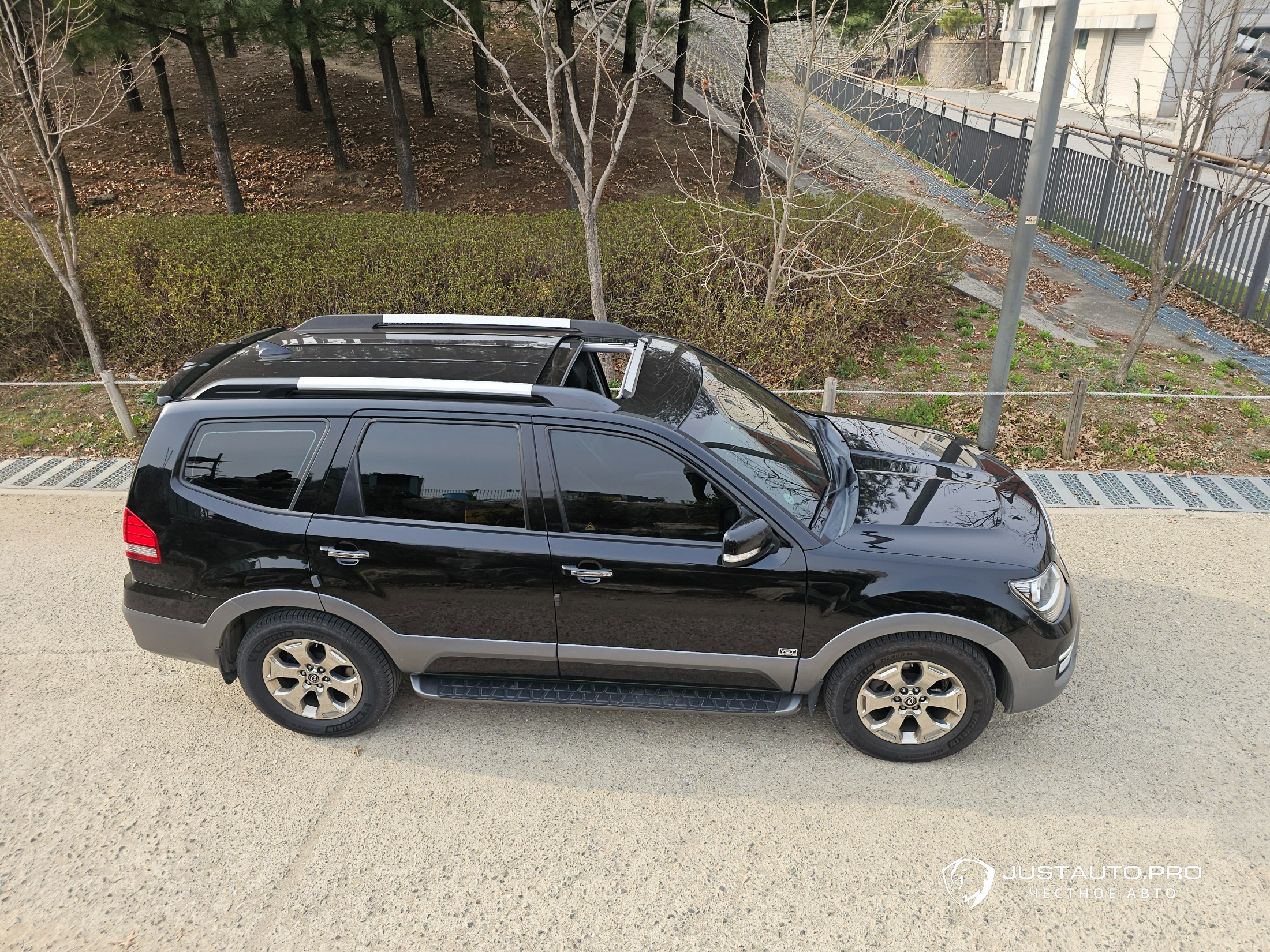 Автомобиль Kia Mohave
