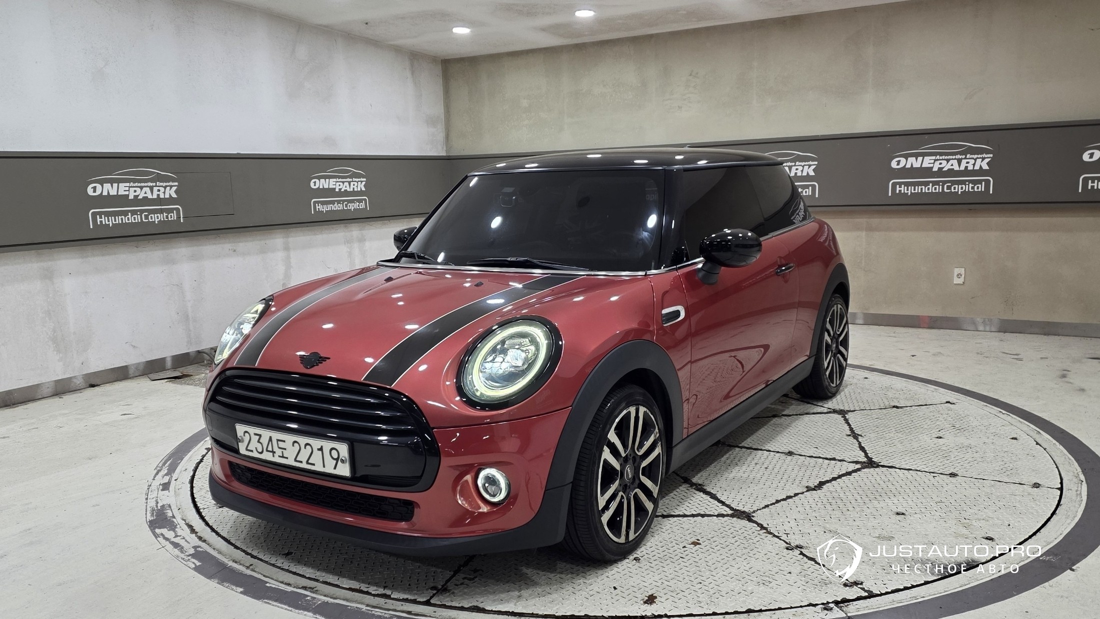 Автомобиль Mini Cooper
