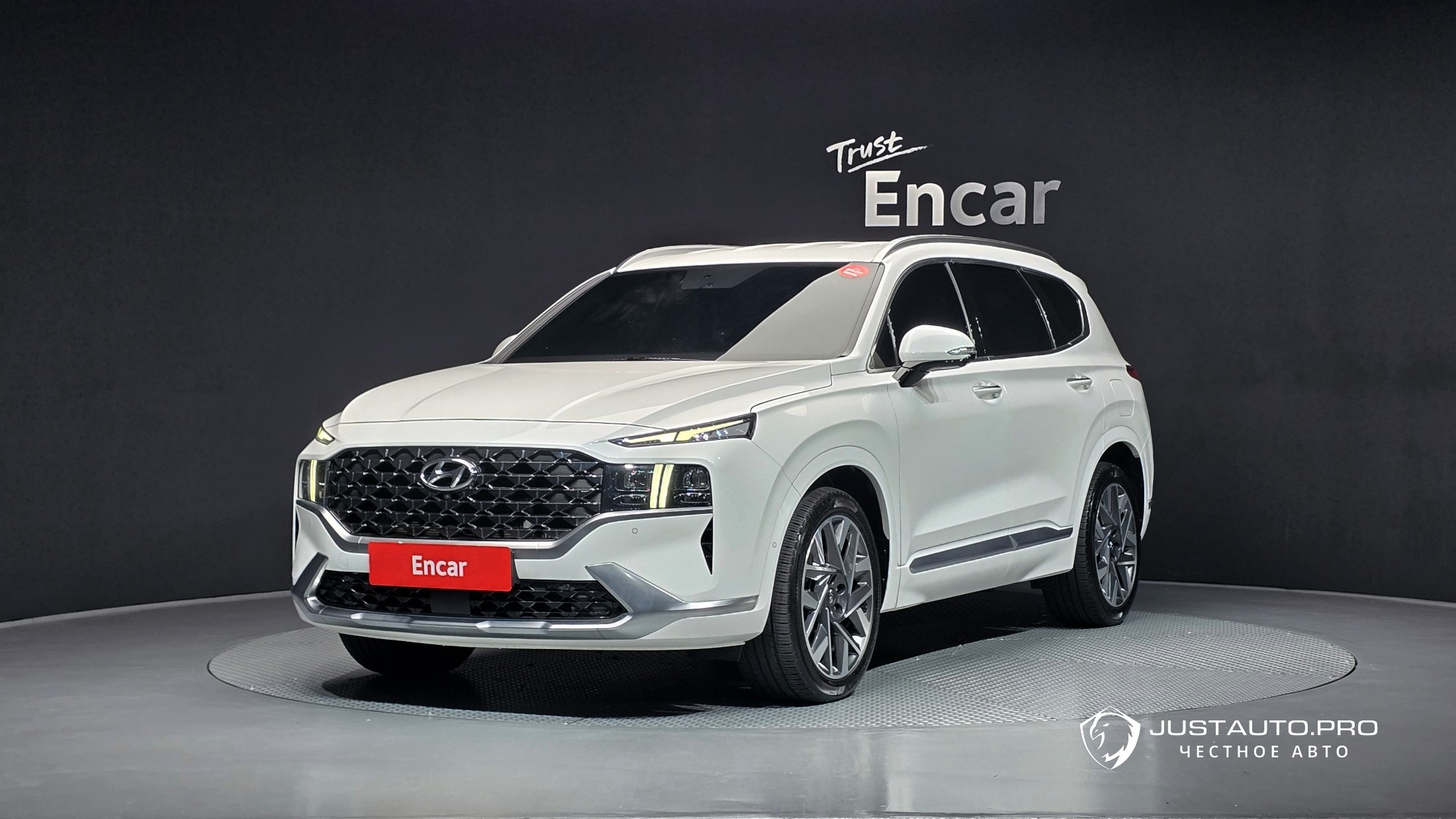 Автомобиль Hyundai Santafe