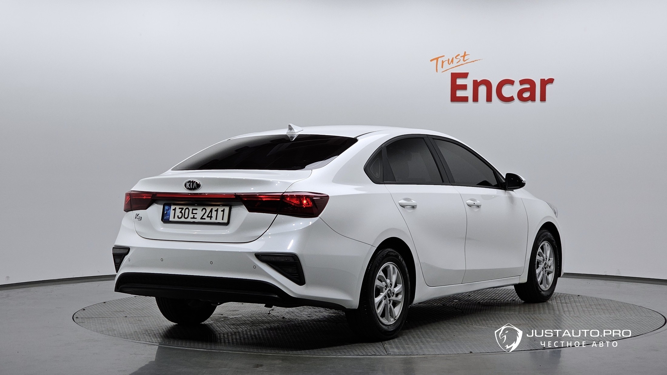 Автомобиль Kia K3