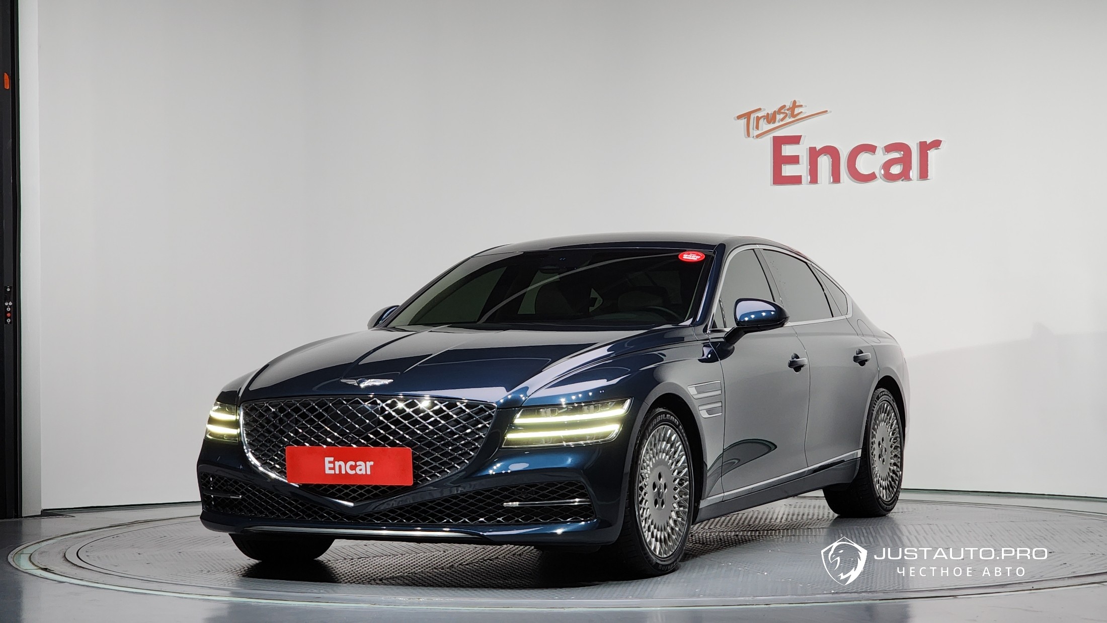 Автомобиль Genesis G80