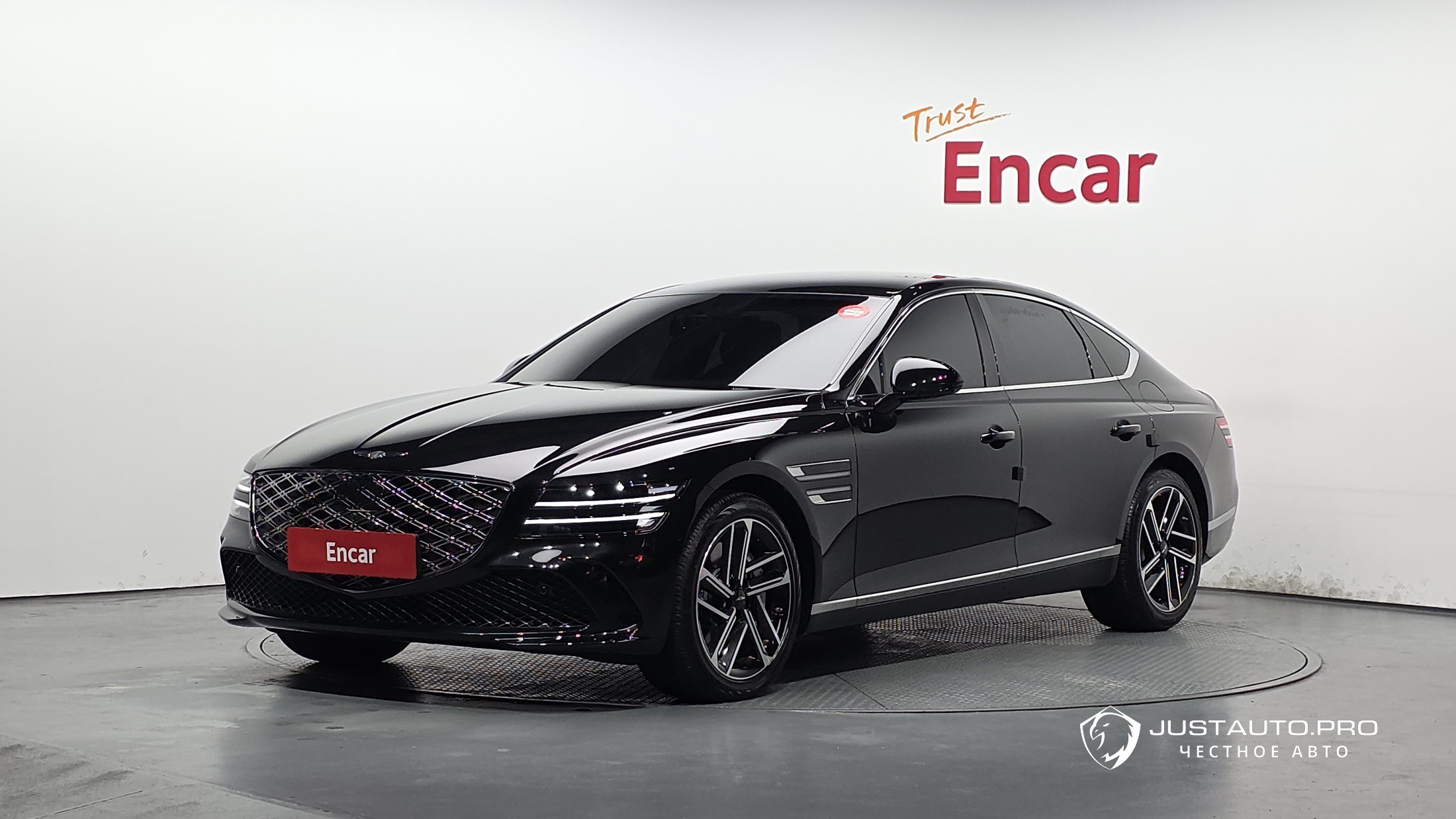 Автомобиль Genesis G80