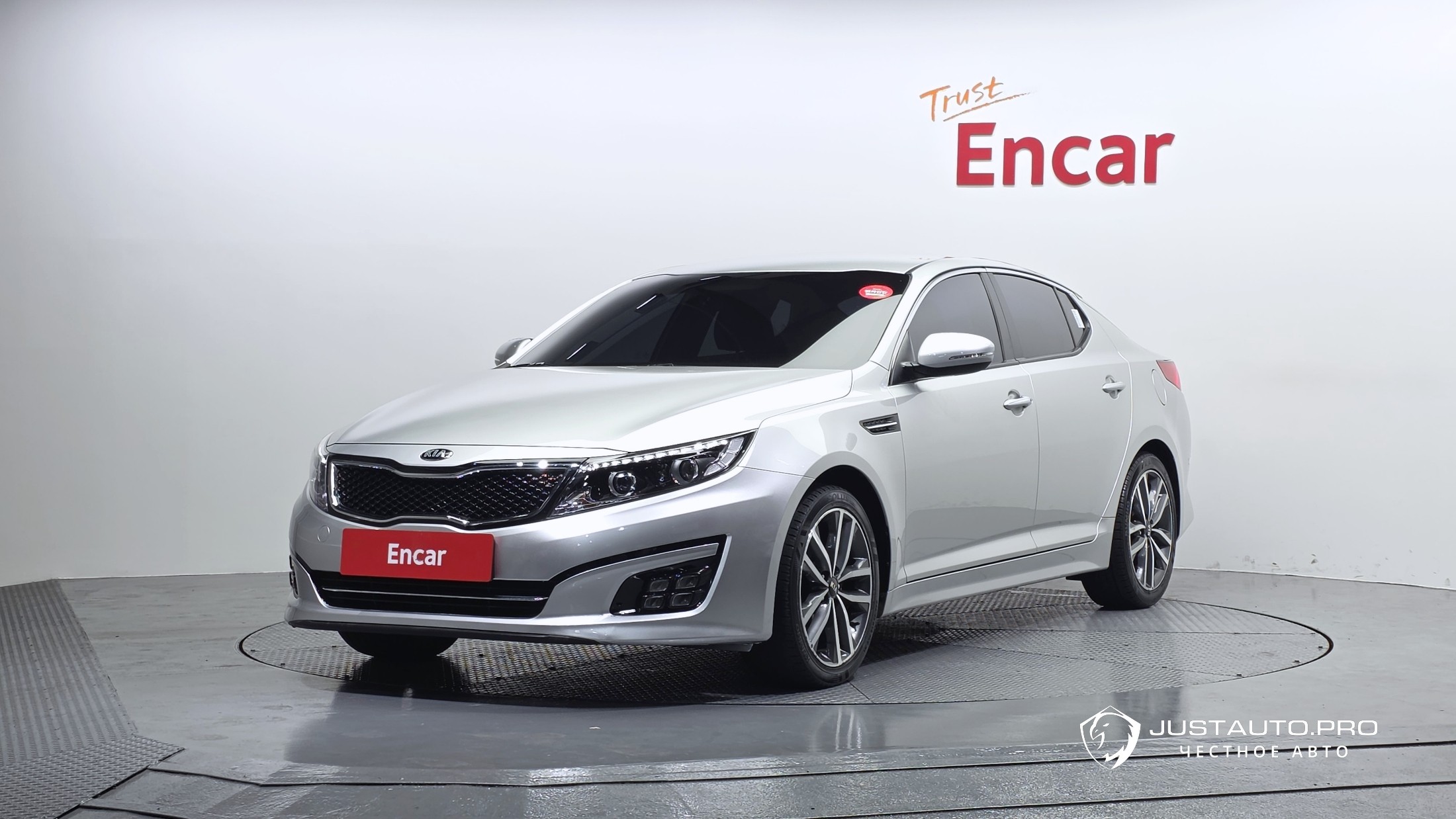 Автомобиль Kia K5