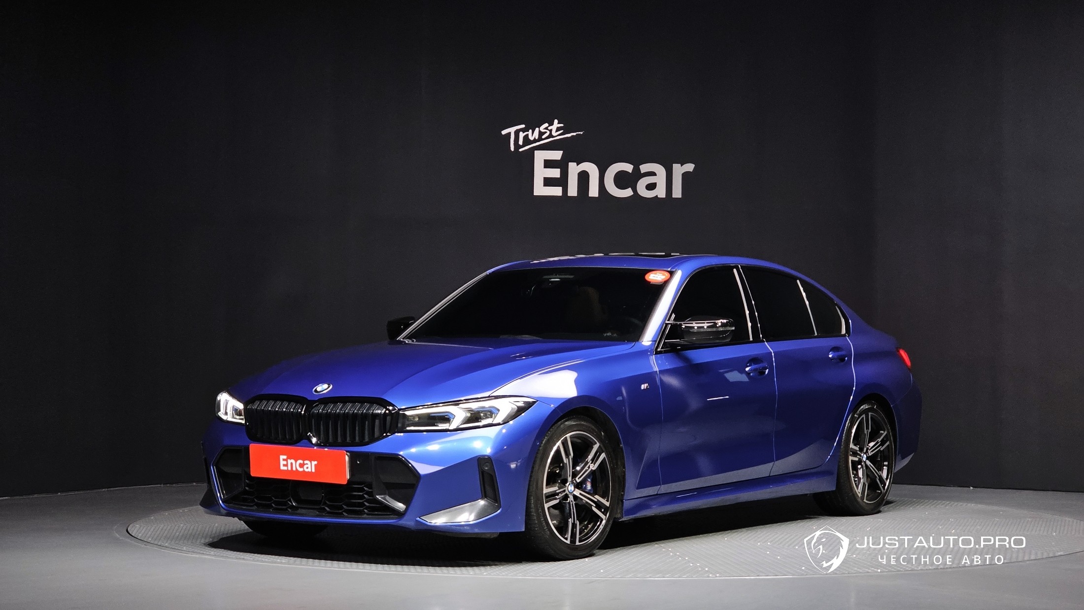 Автомобиль BMW 3-Series