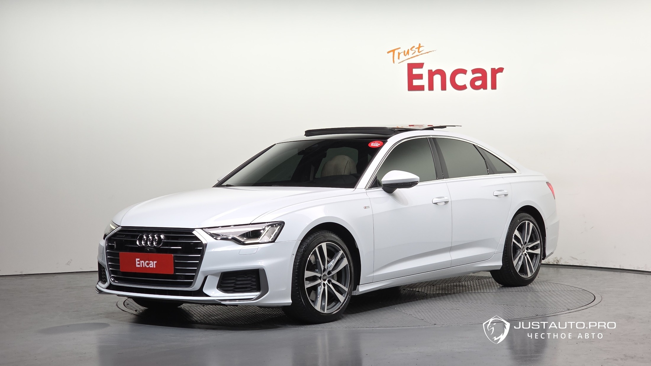 Автомобиль Audi A6