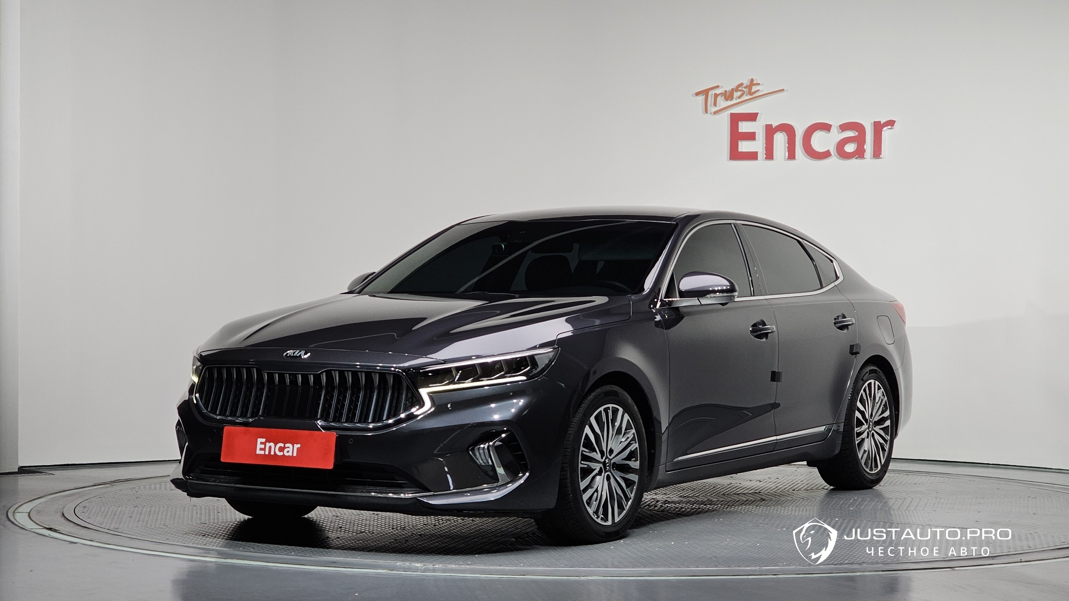 Автомобиль Kia K7