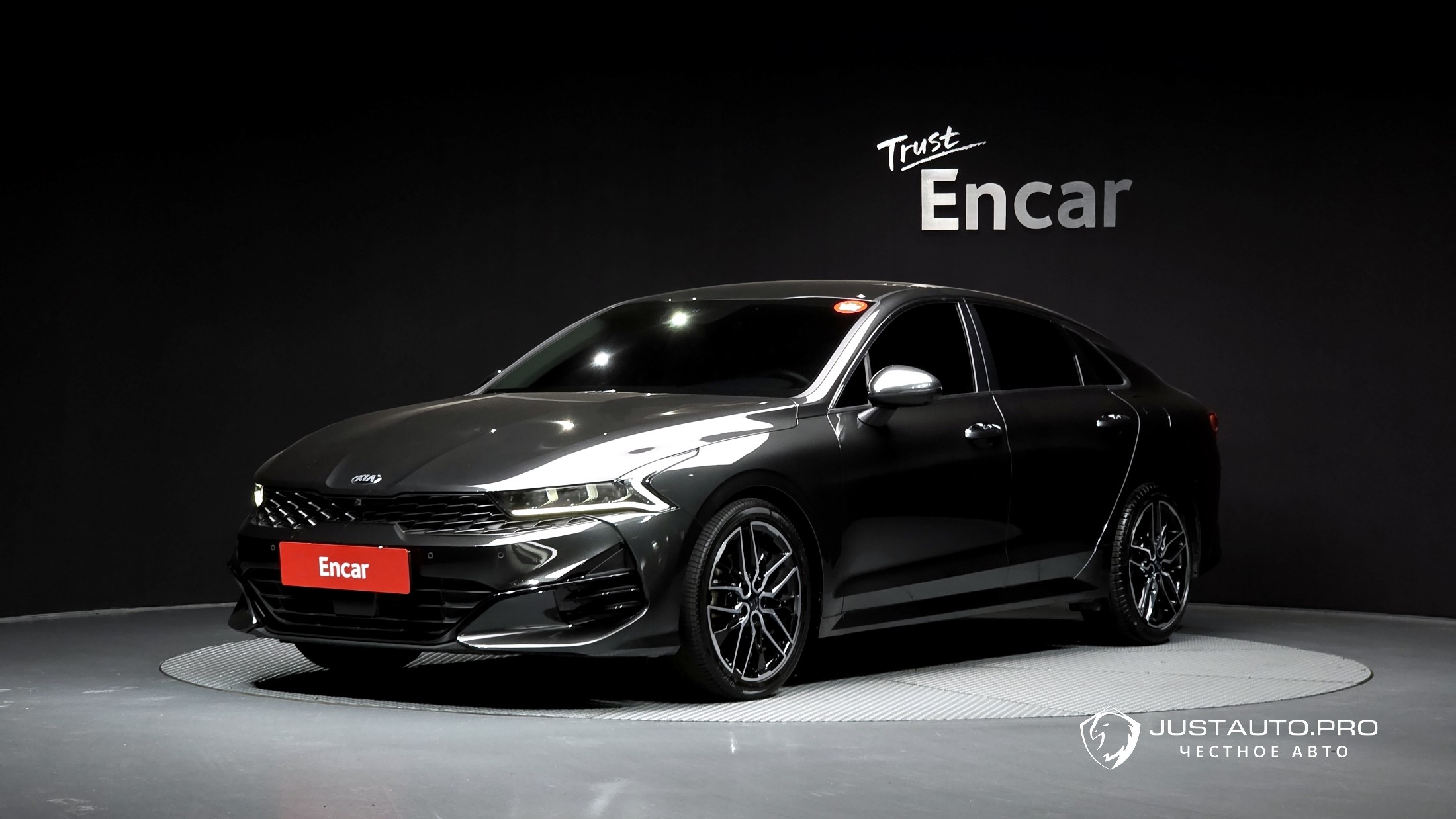 Автомобиль Kia K5