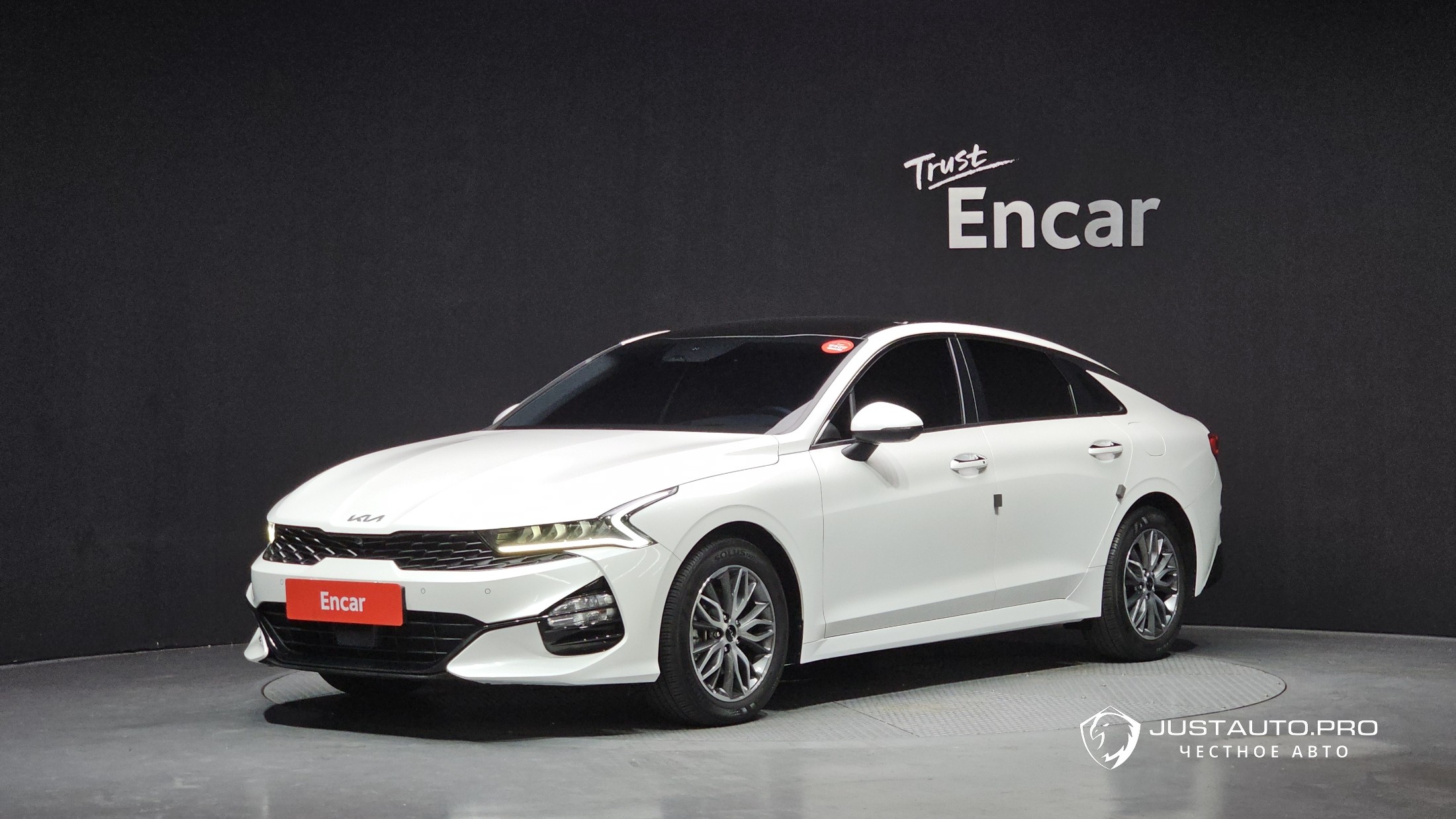 Автомобиль Kia K5