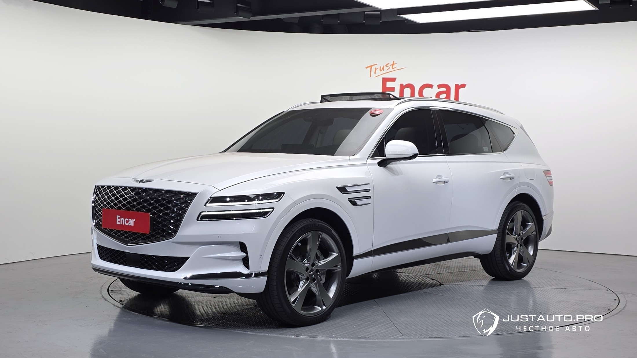 Автомобиль Genesis GV80