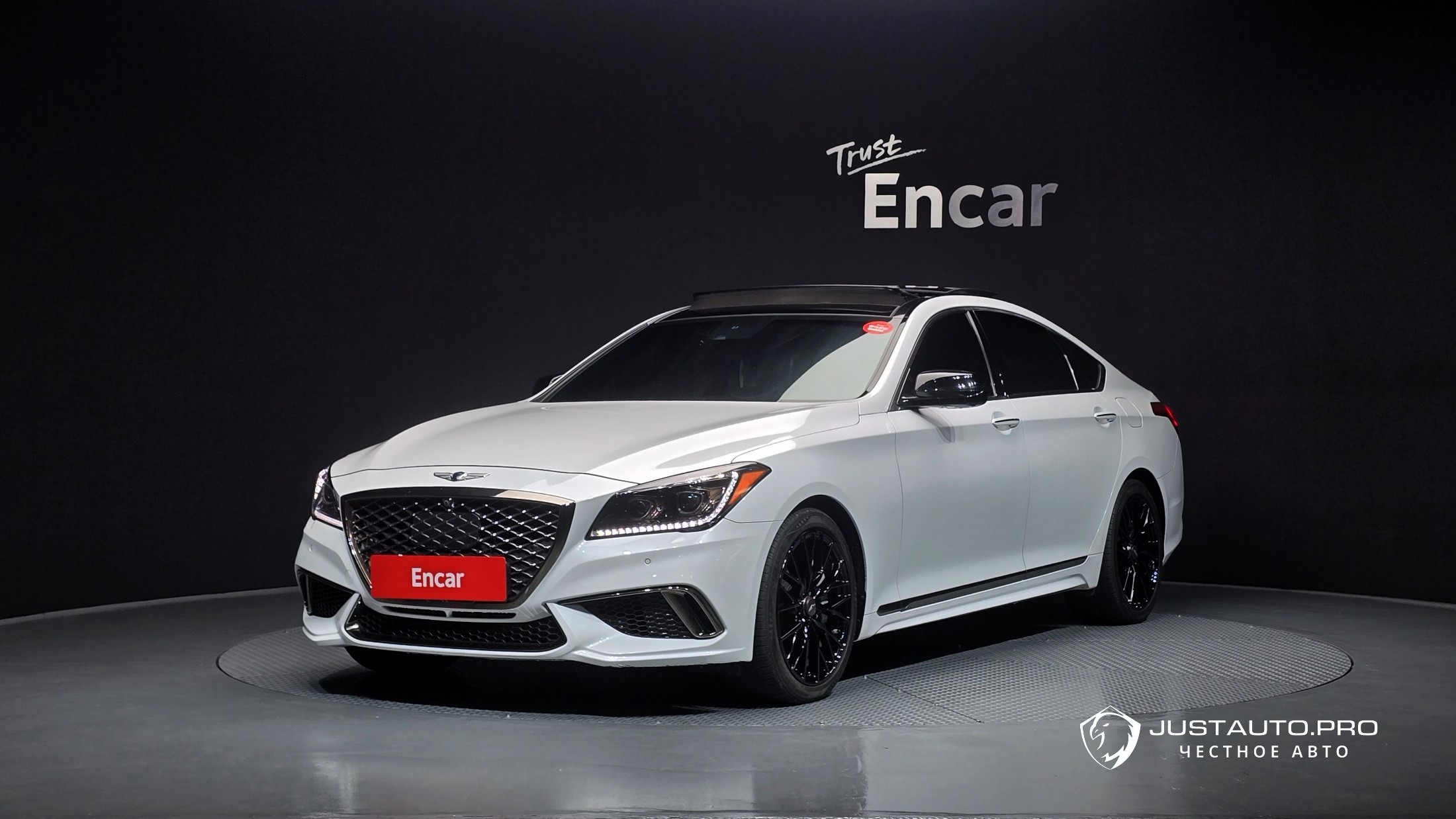 Автомобиль Genesis G80