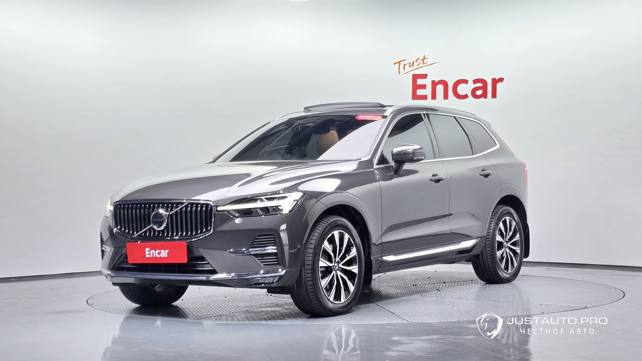 Автомобиль Volvo XC60