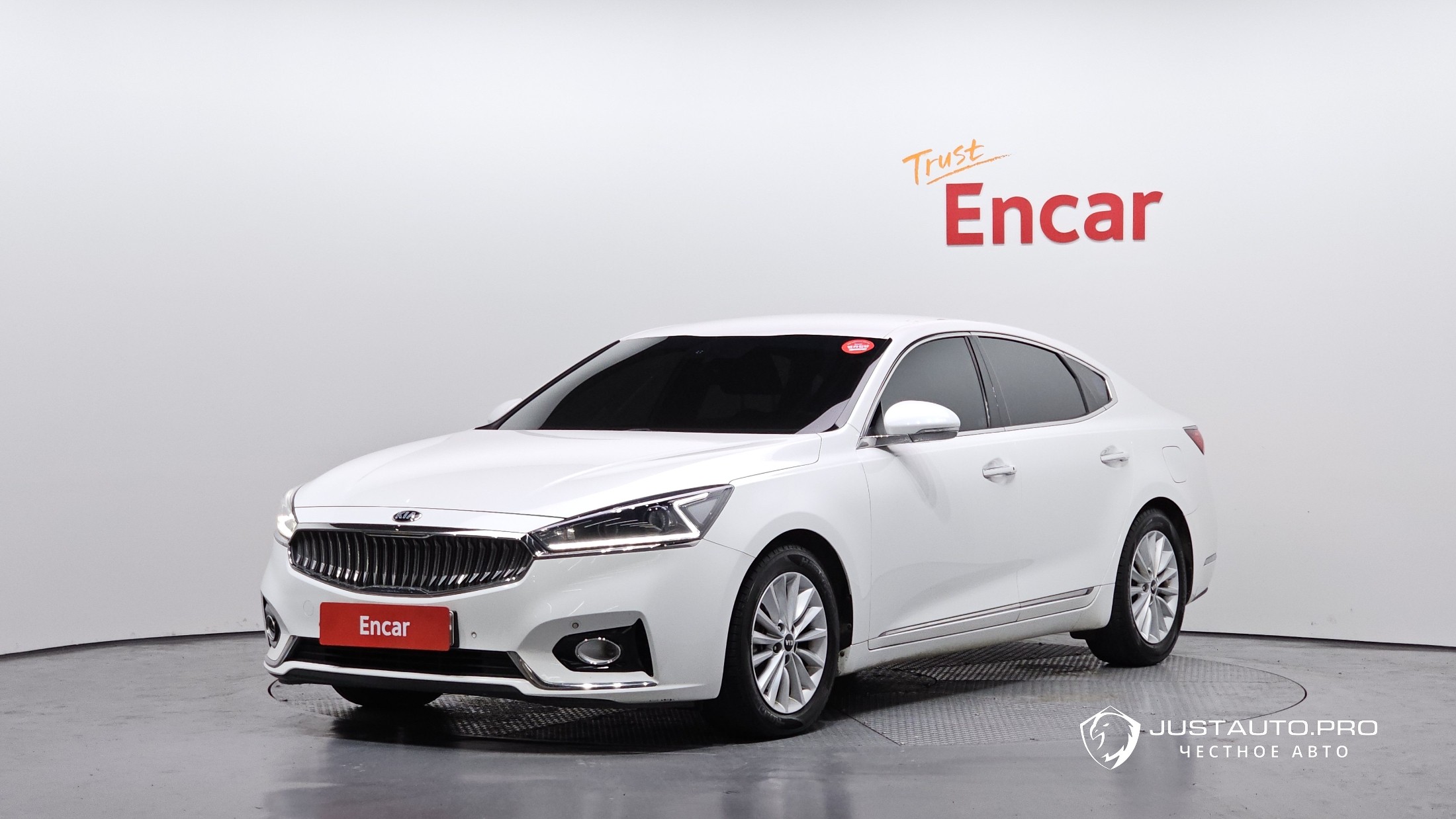 Автомобиль Kia K7