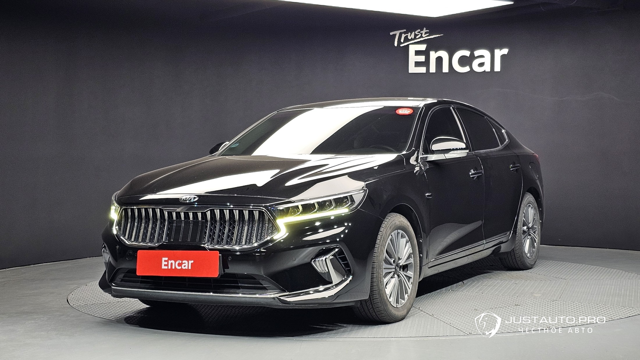 Автомобиль Kia K7