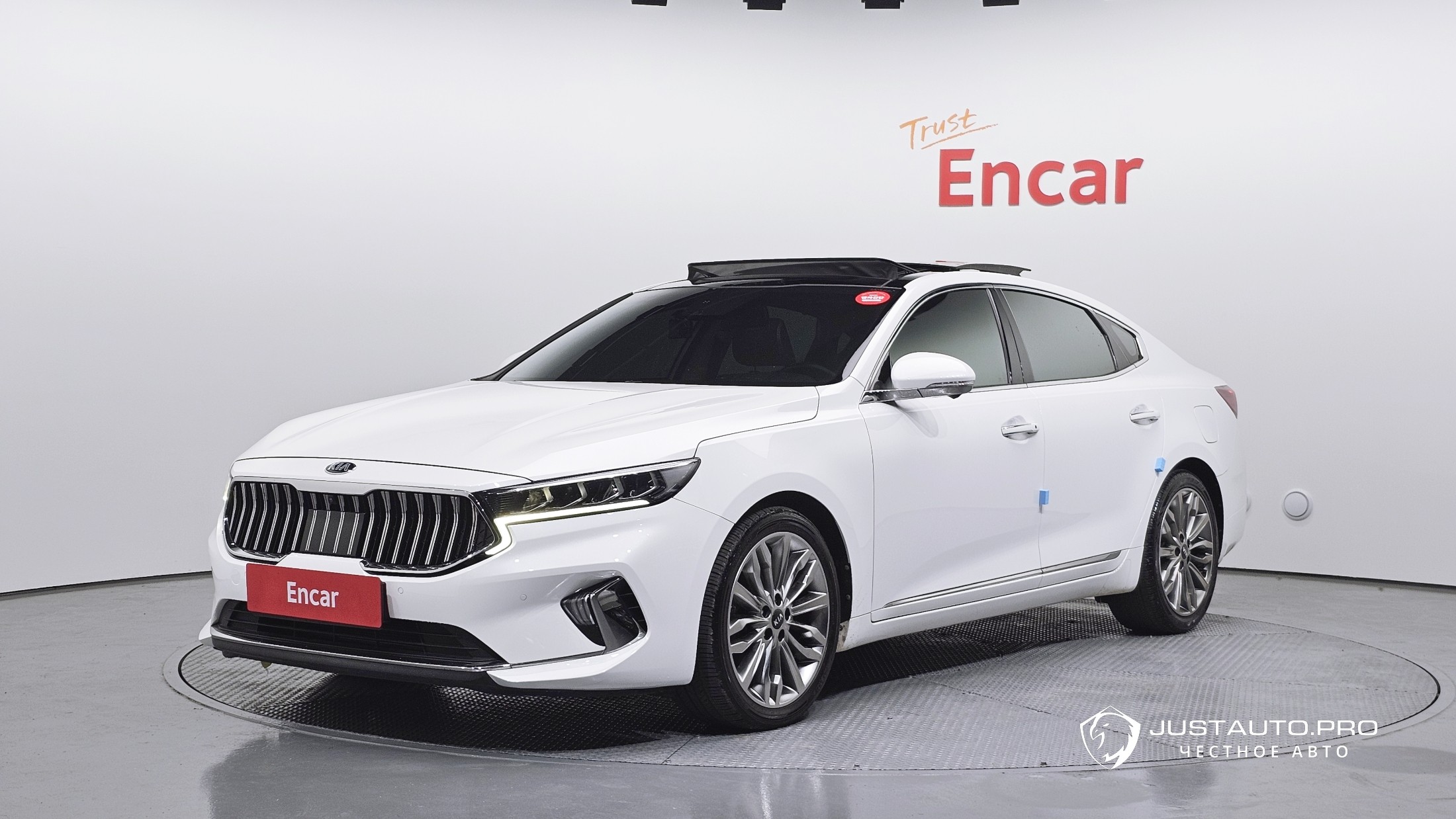 Автомобиль Kia K7