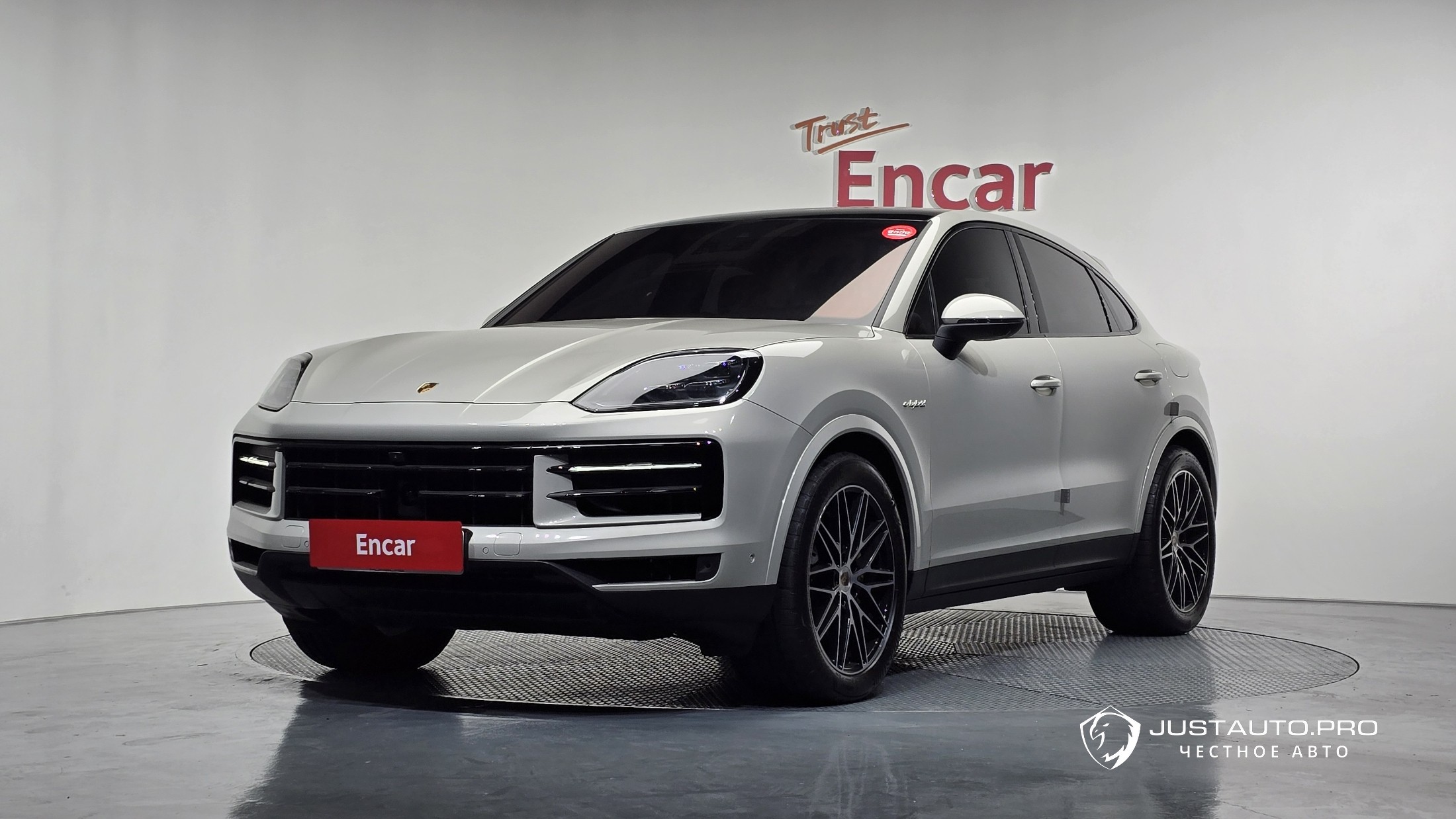 Автомобиль Porsche Cayenne