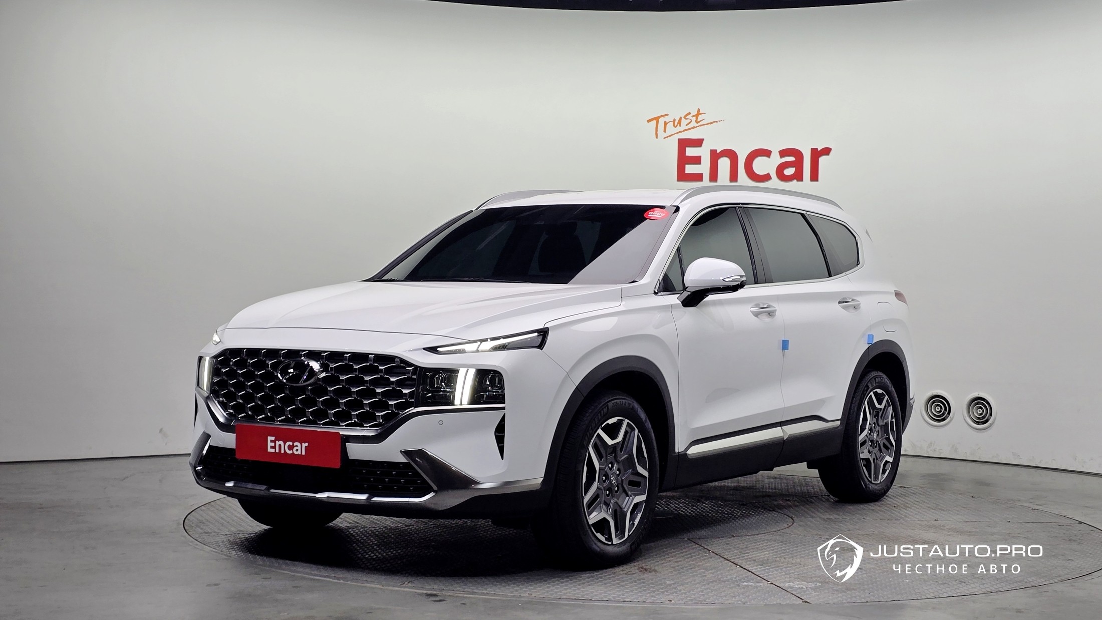 Автомобиль Hyundai Santafe