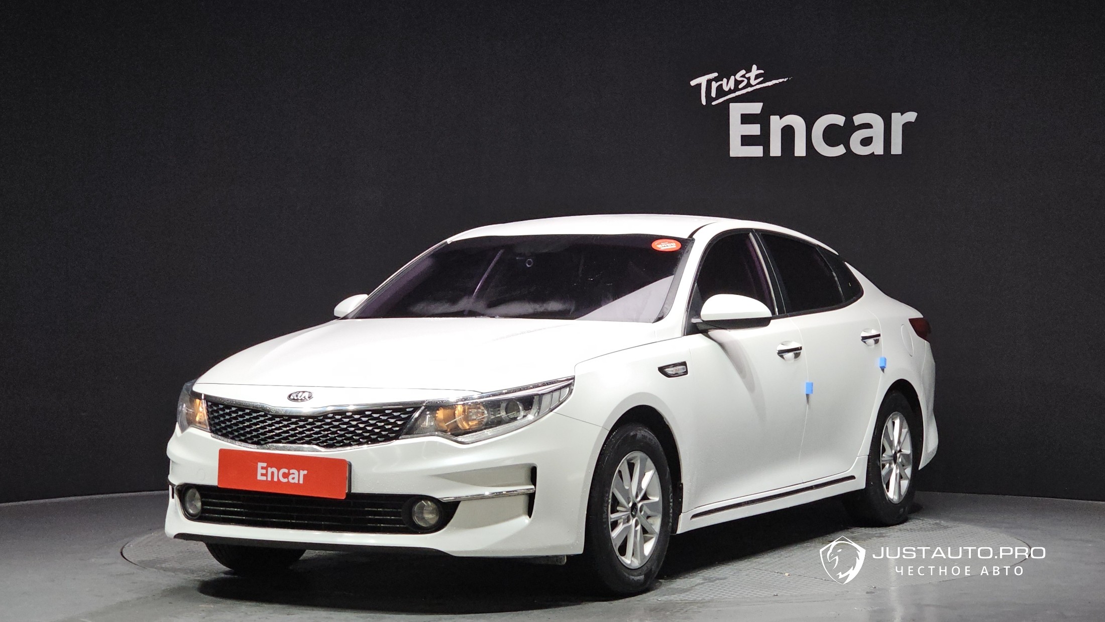 Автомобиль Kia K5