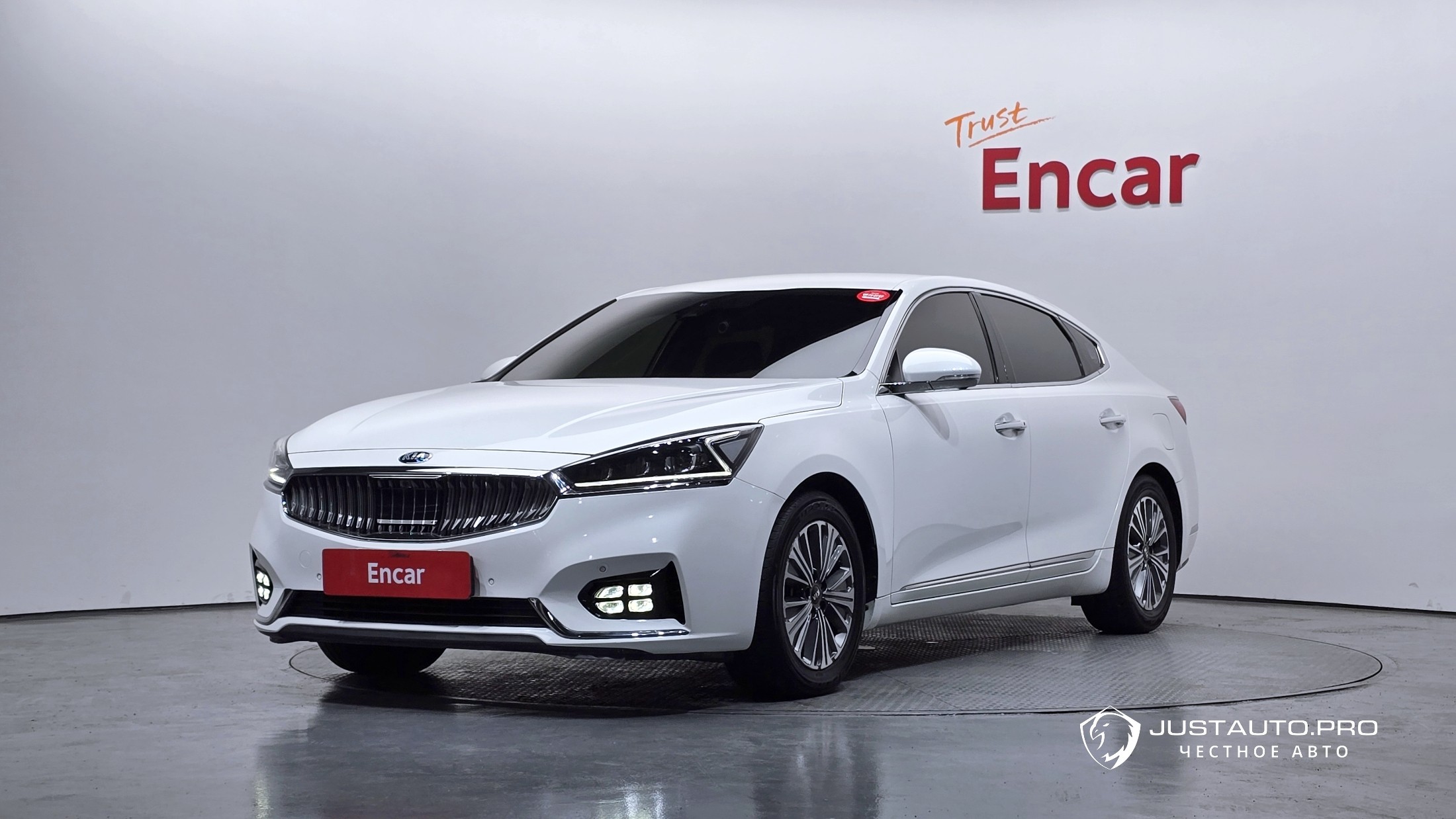 Автомобиль Kia K7