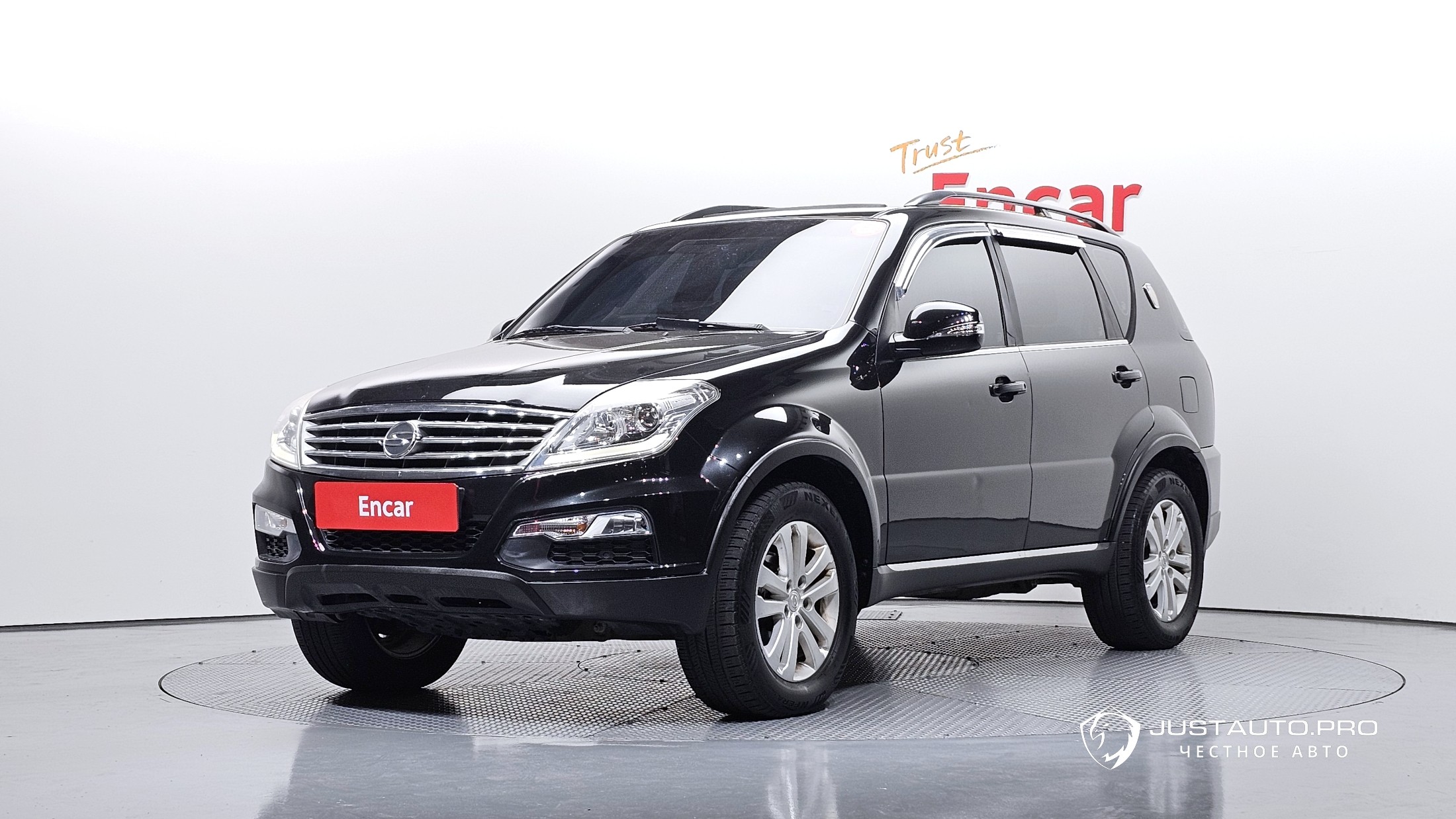 Автомобиль KG_Mobility_Ssangyong Rexton