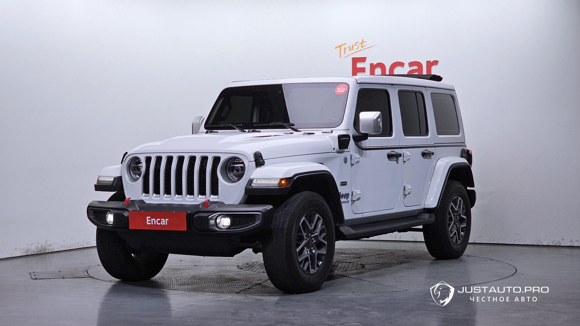 Автомобиль Jeep Wrangler