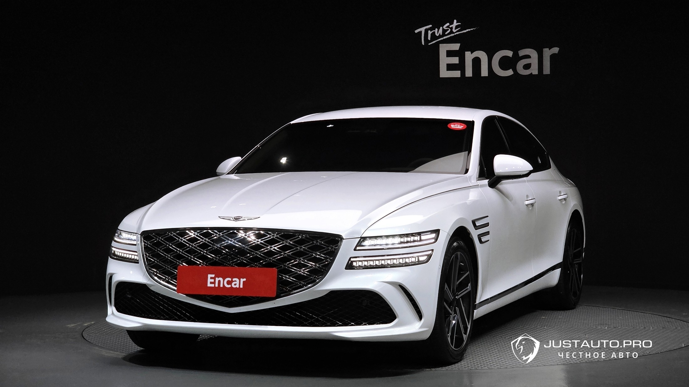 Автомобиль Genesis G80