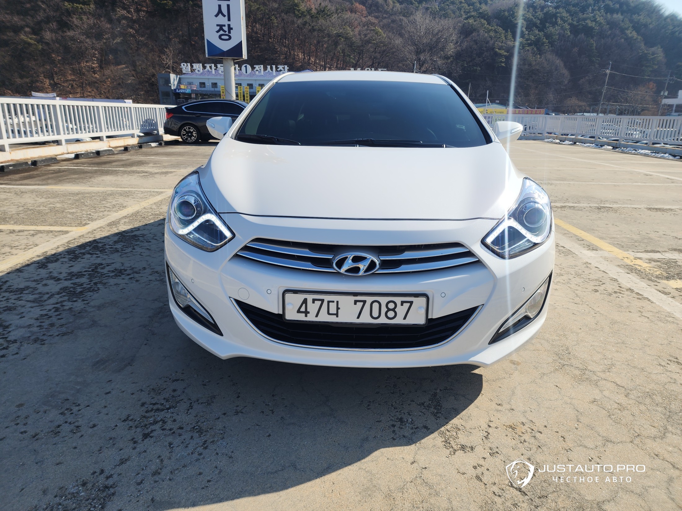 Автомобиль Hyundai i40