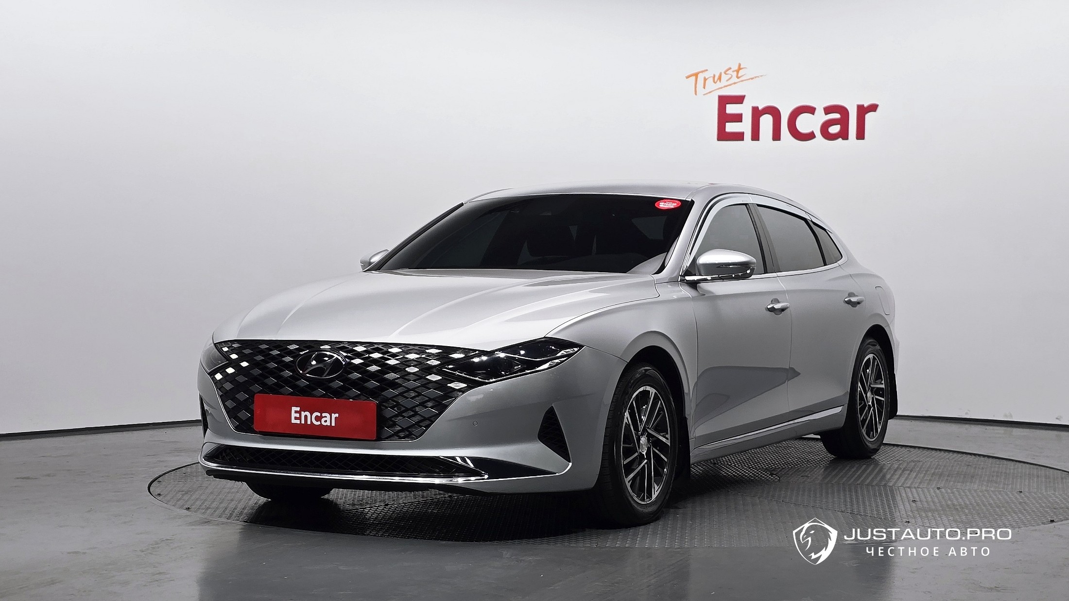 Автомобиль Hyundai Grandeur