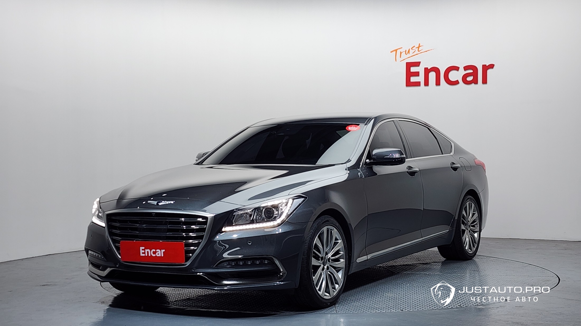 Автомобиль Genesis G80