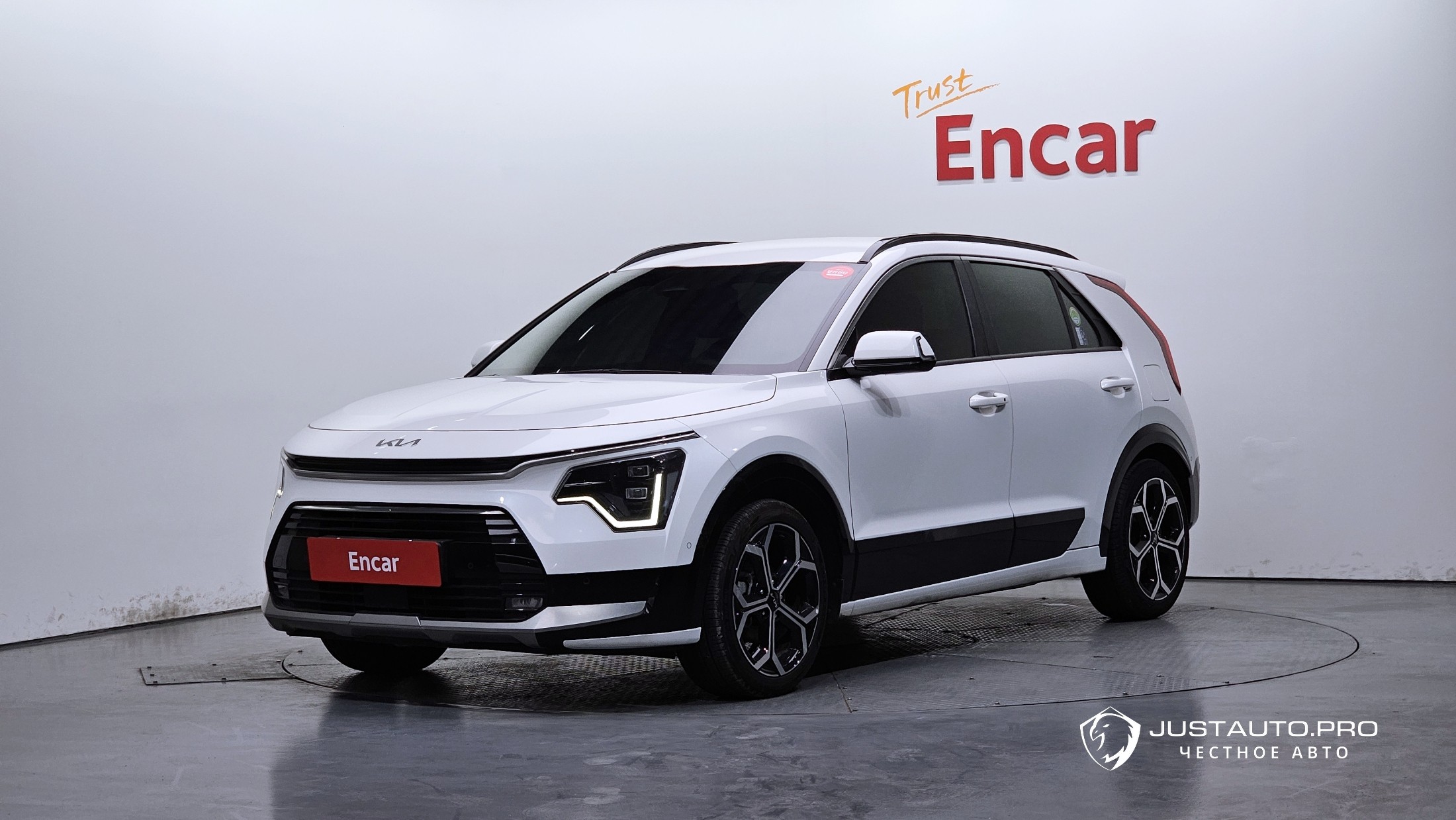 Автомобиль Kia Niro