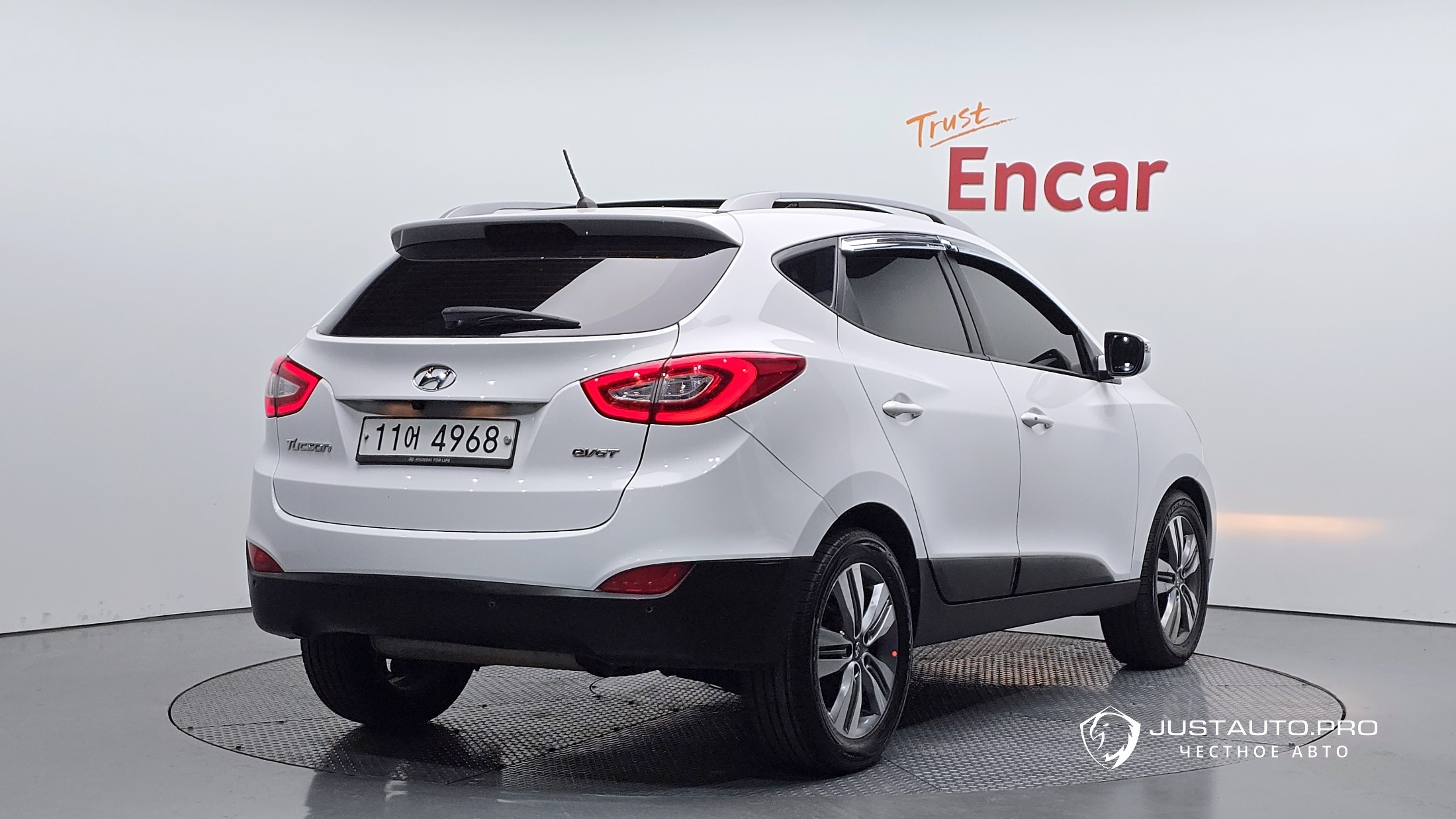 Автомобиль Hyundai Tucson