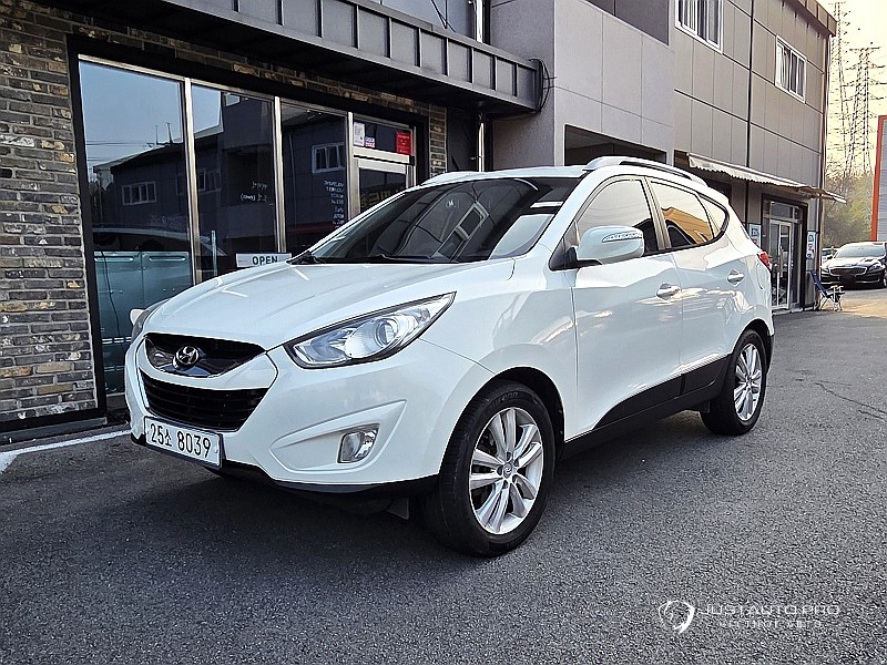 Автомобиль Hyundai Tucson