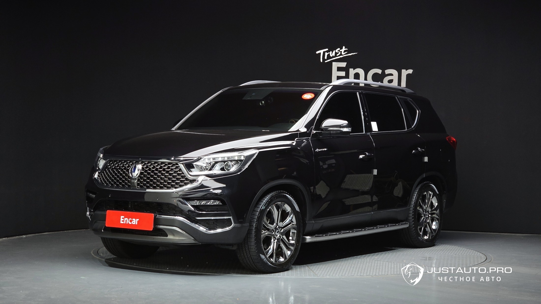 Автомобиль KG_Mobility_Ssangyong Rexton
