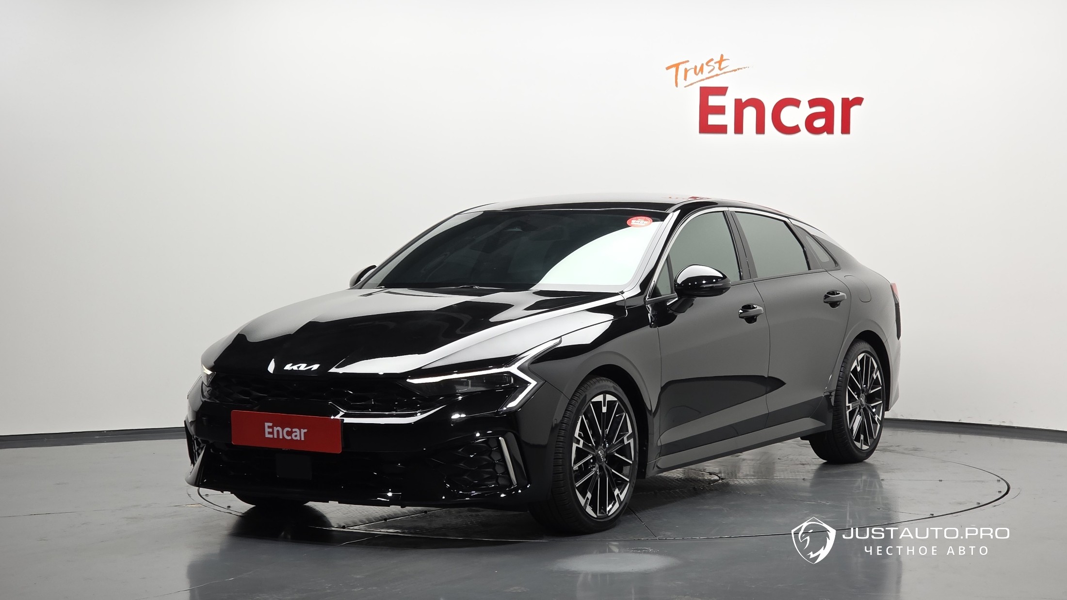 Автомобиль Kia K5