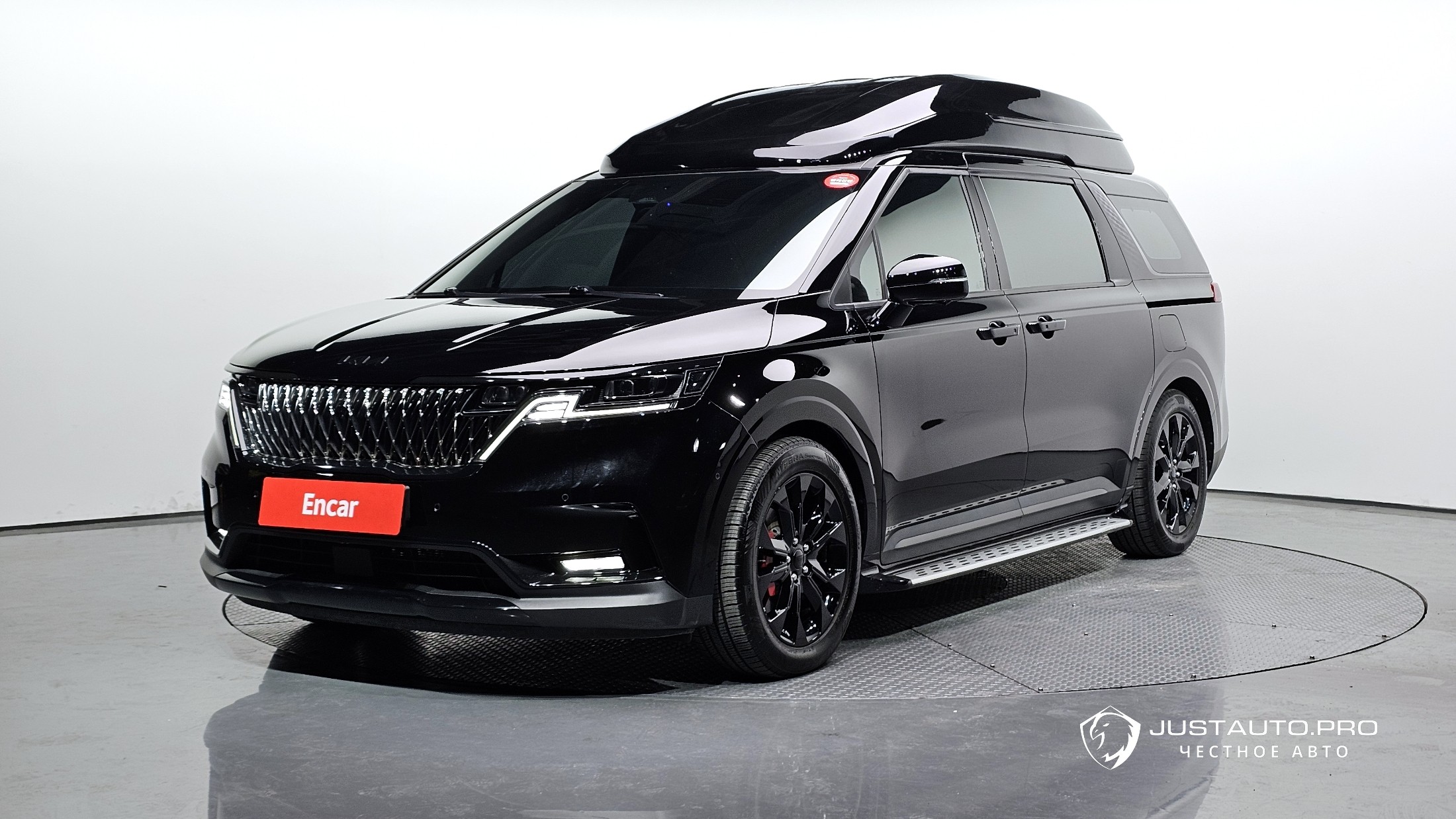 Автомобиль Kia Canival
