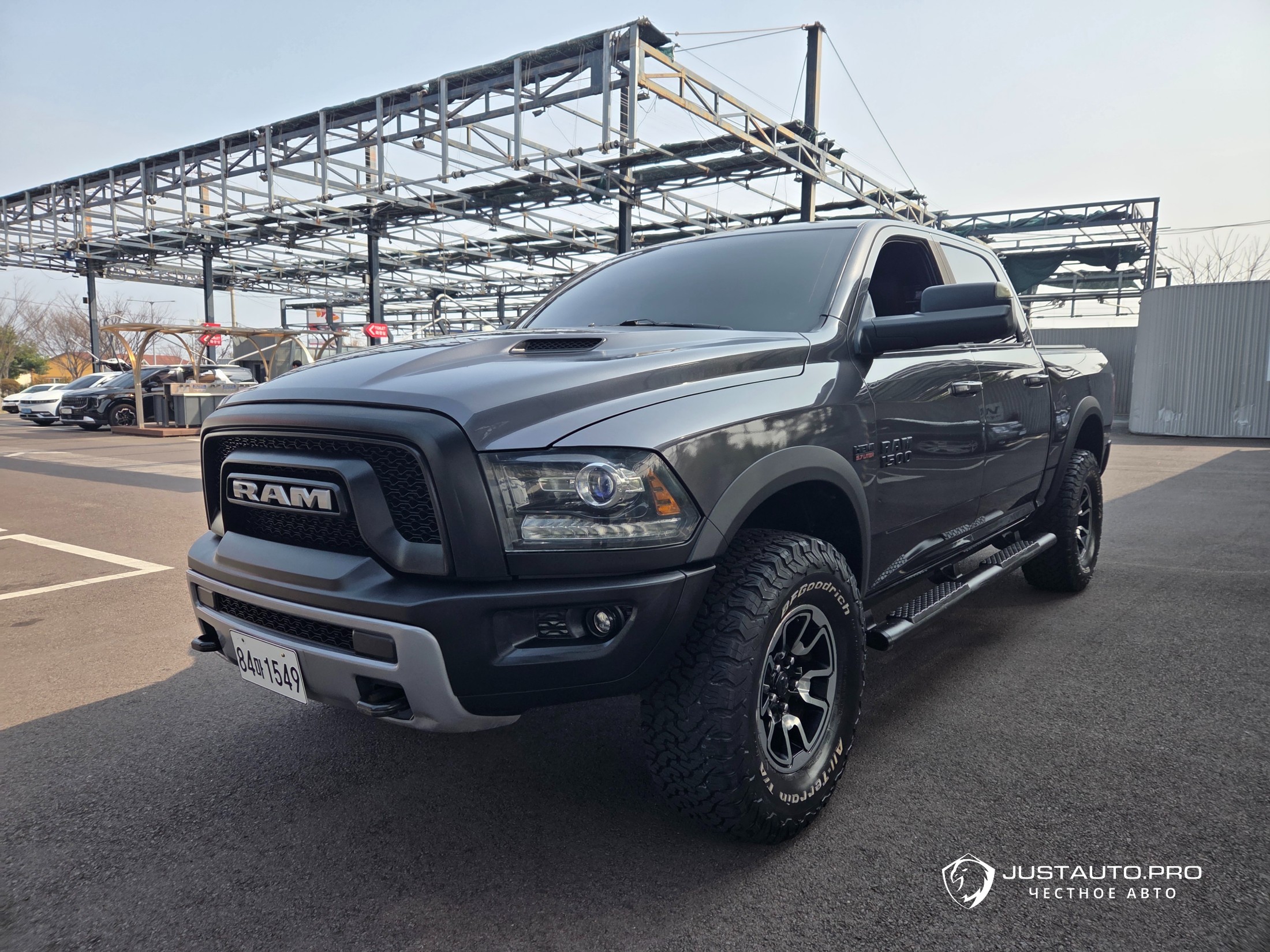 Автомобиль Dodge Ram Pick Up