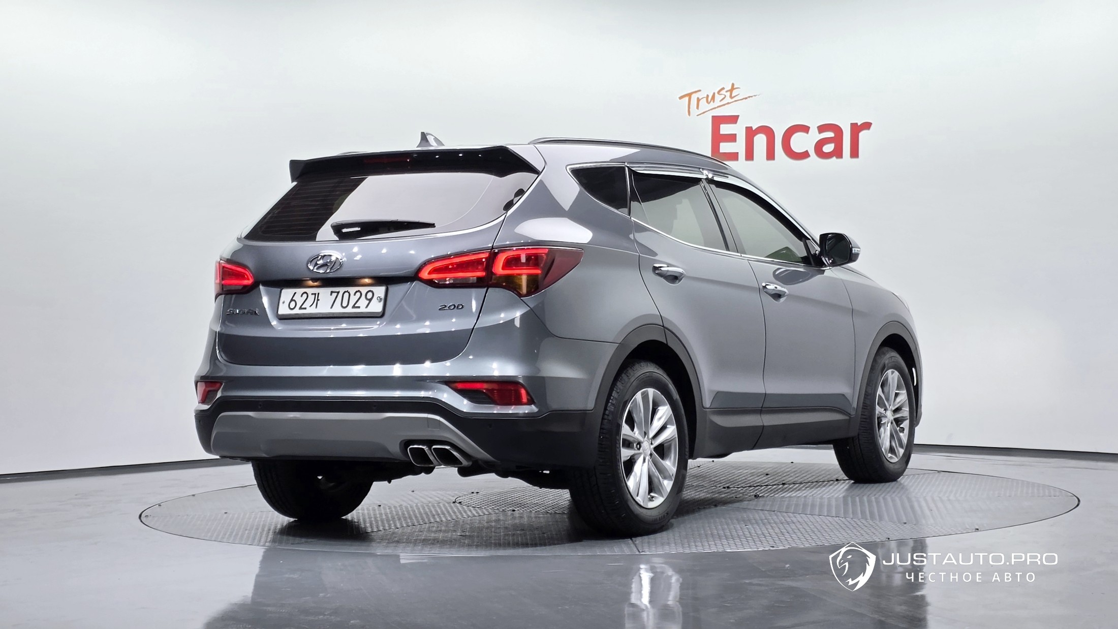 Автомобиль Hyundai Santafe