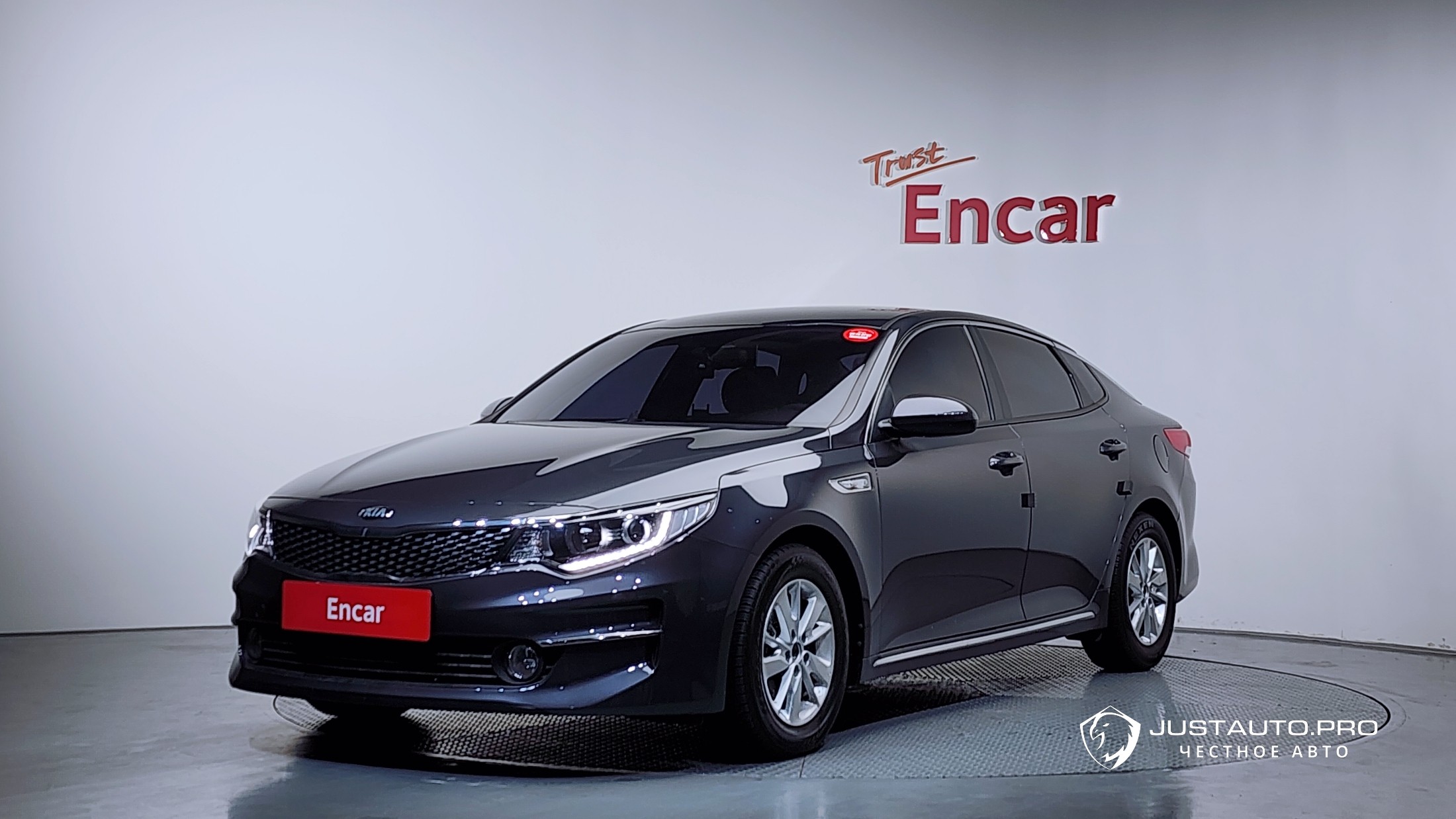 Автомобиль Kia K5