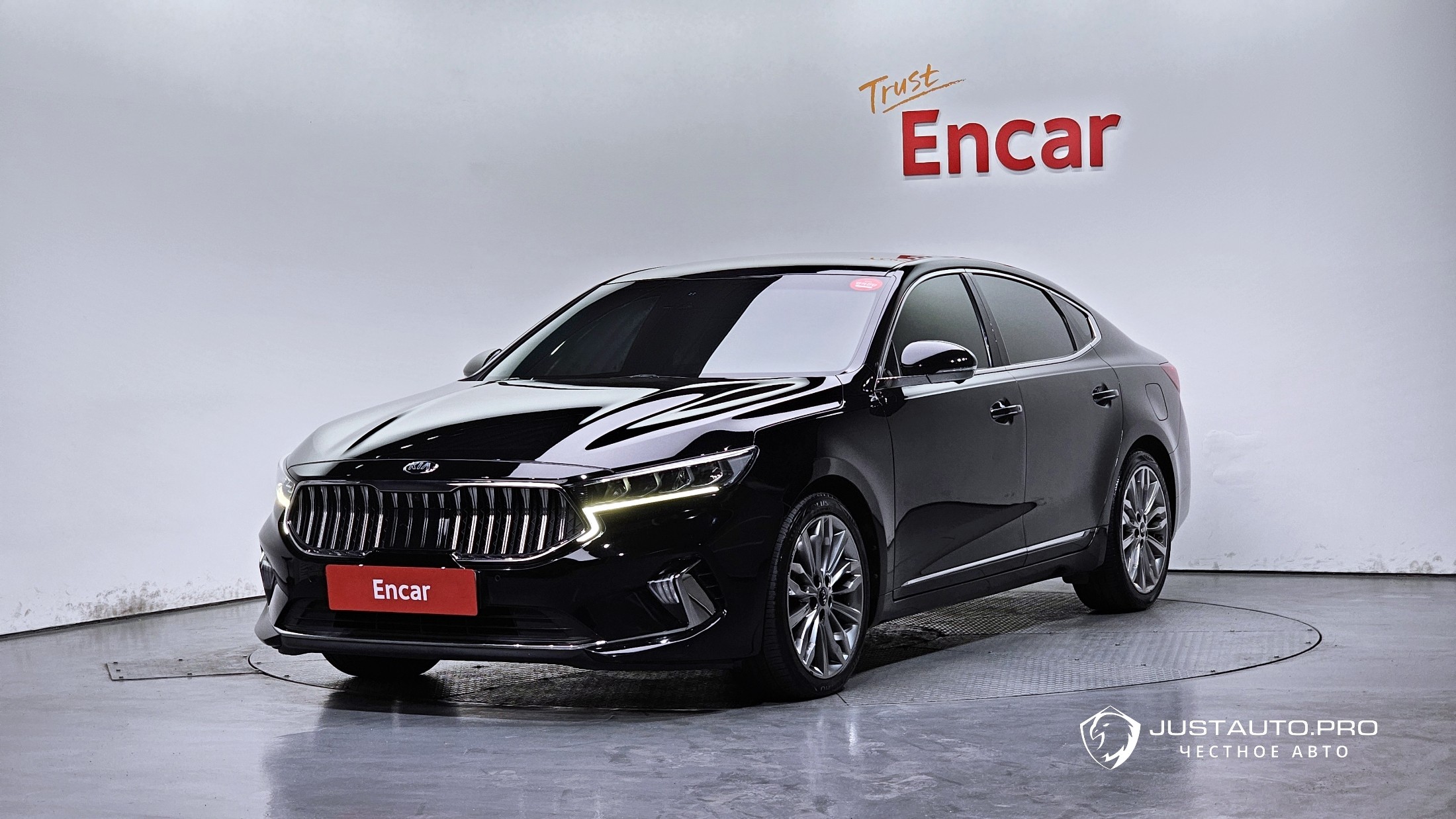 Автомобиль Kia K7