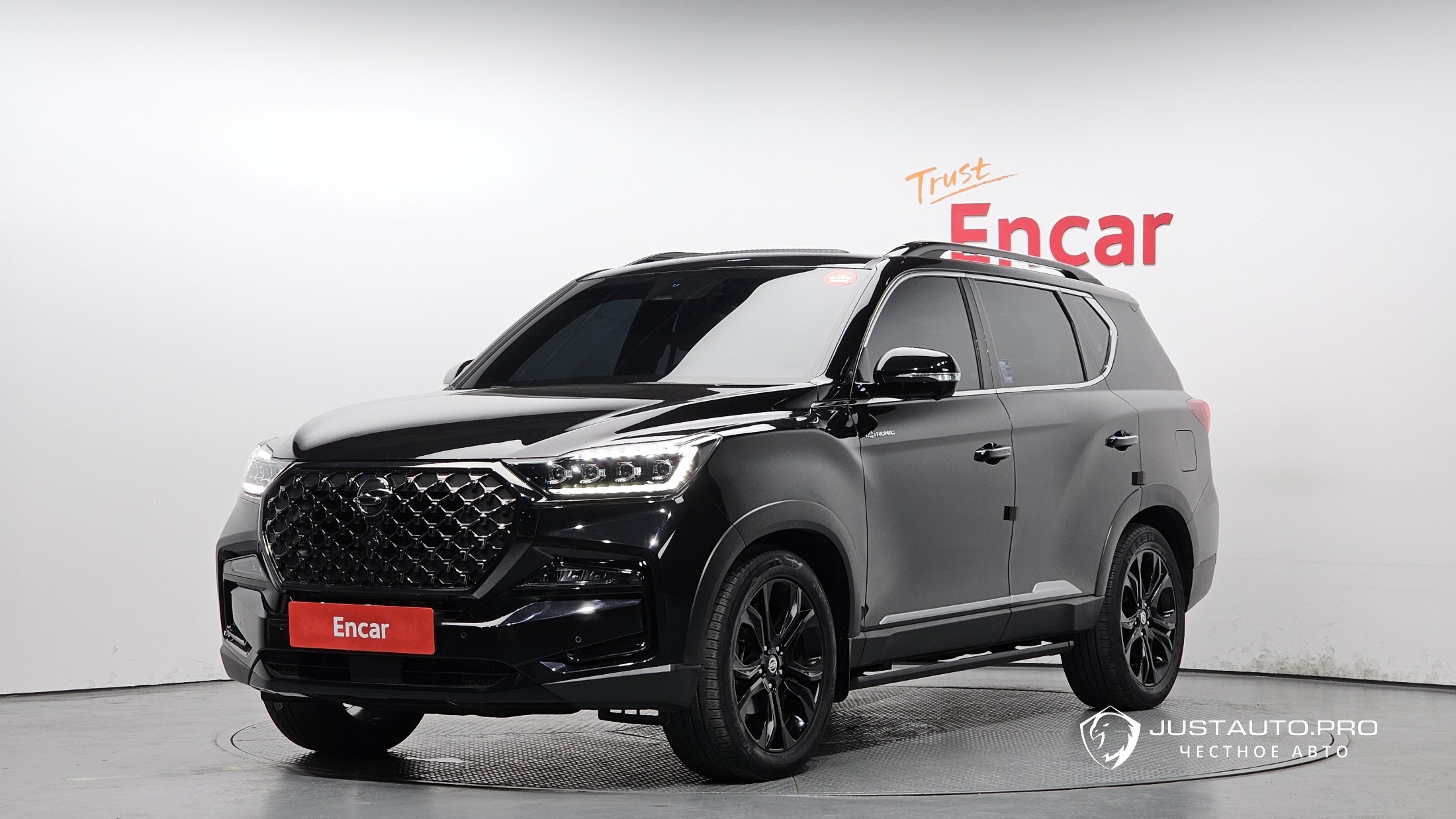 Автомобиль KG_Mobility_Ssangyong Rexton
