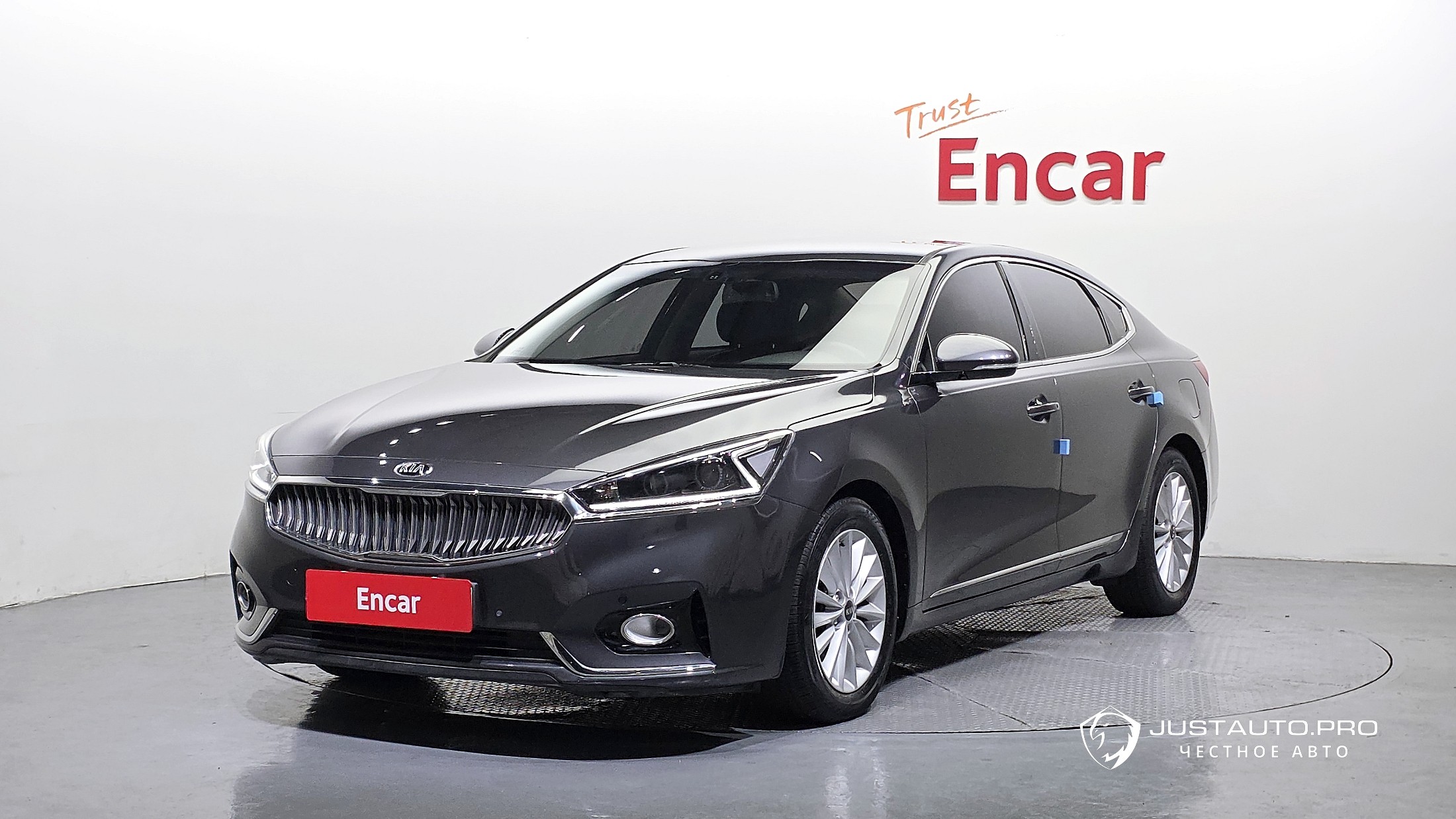 Автомобиль Kia K7