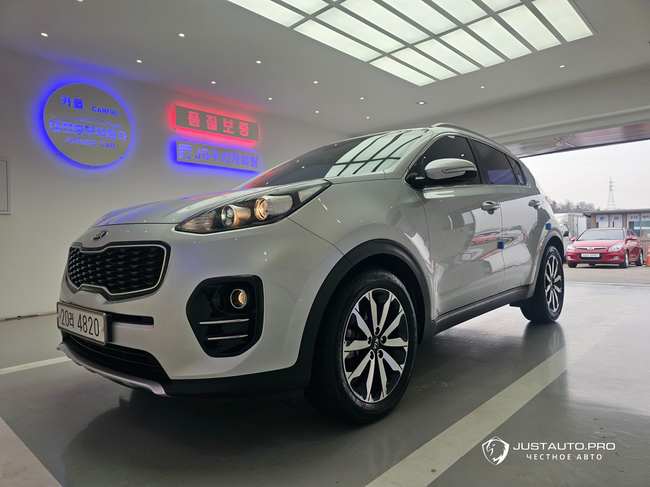 Автомобиль Kia Sportage