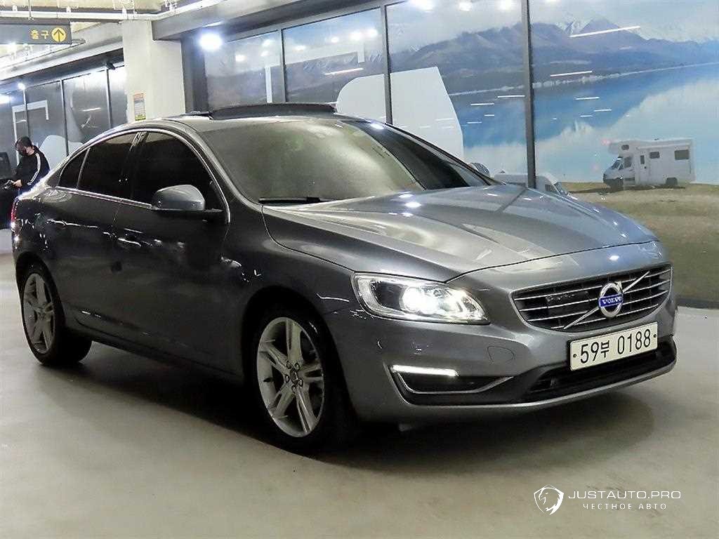 Автомобиль Volvo S60