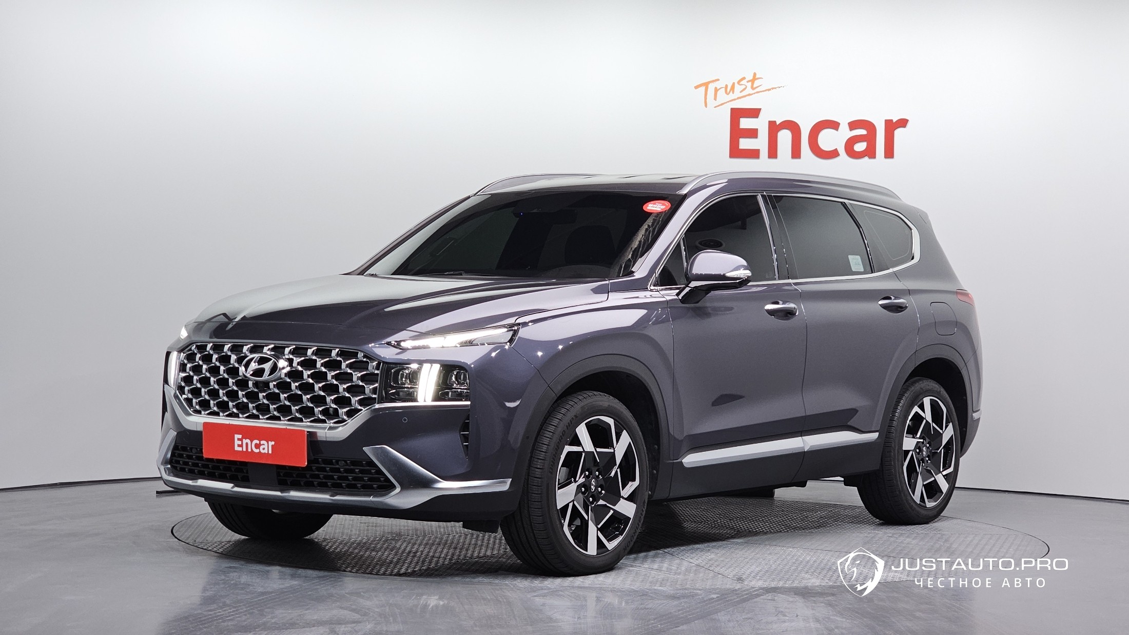 Автомобиль Hyundai Santafe