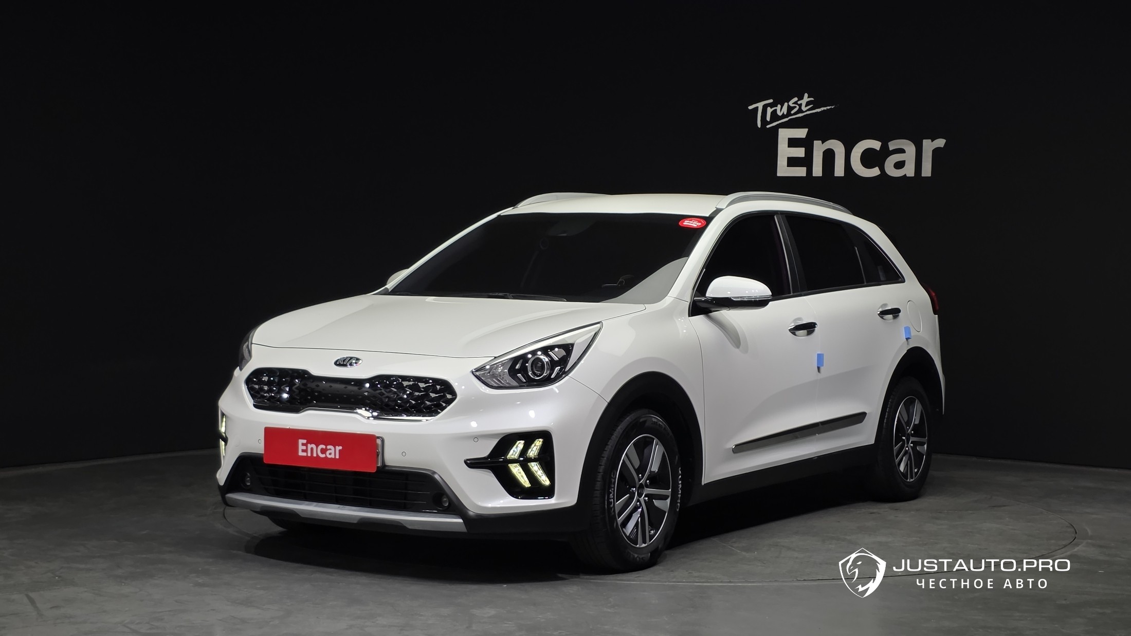 Автомобиль Kia Niro